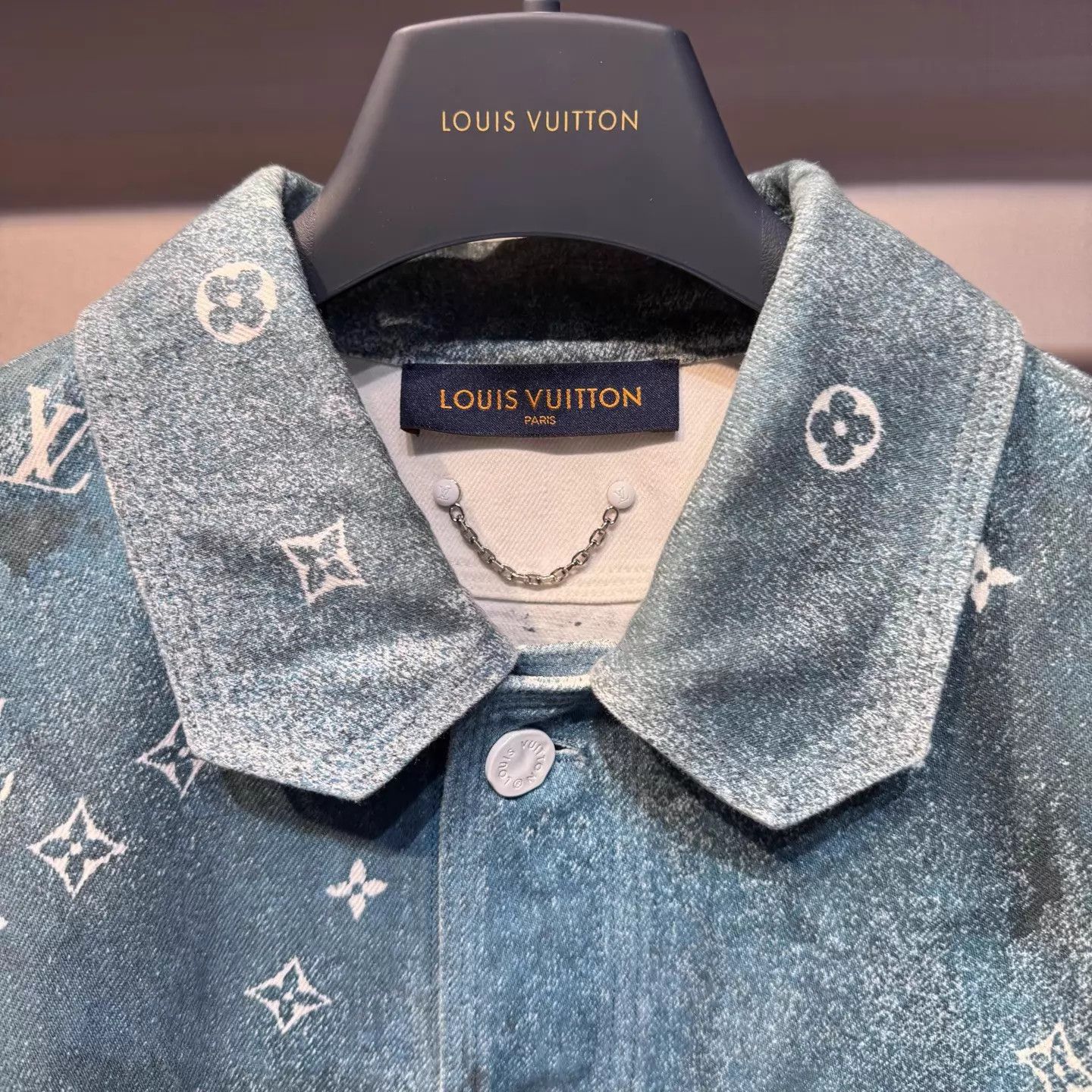 Louis Vuitton Louis Vuitton Blue Starry Gradient Denim Jacket M New Size US M / EU 48-50 / 2 - 3 Thumbnail