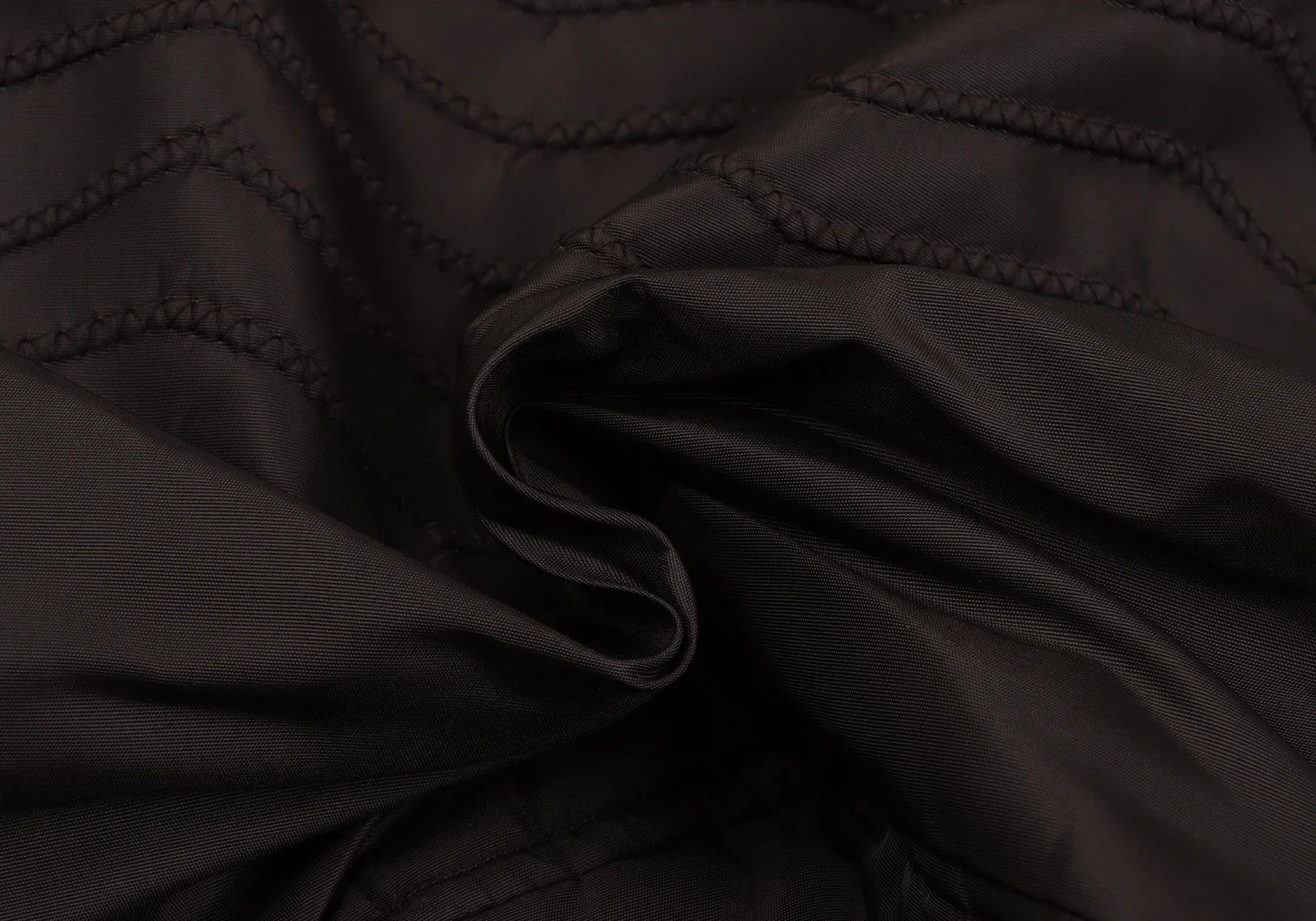 Issey Miyake Padded Blouson in Burdy, Size M Size US M / EU 48-50 / 2 - 18 Thumbnail