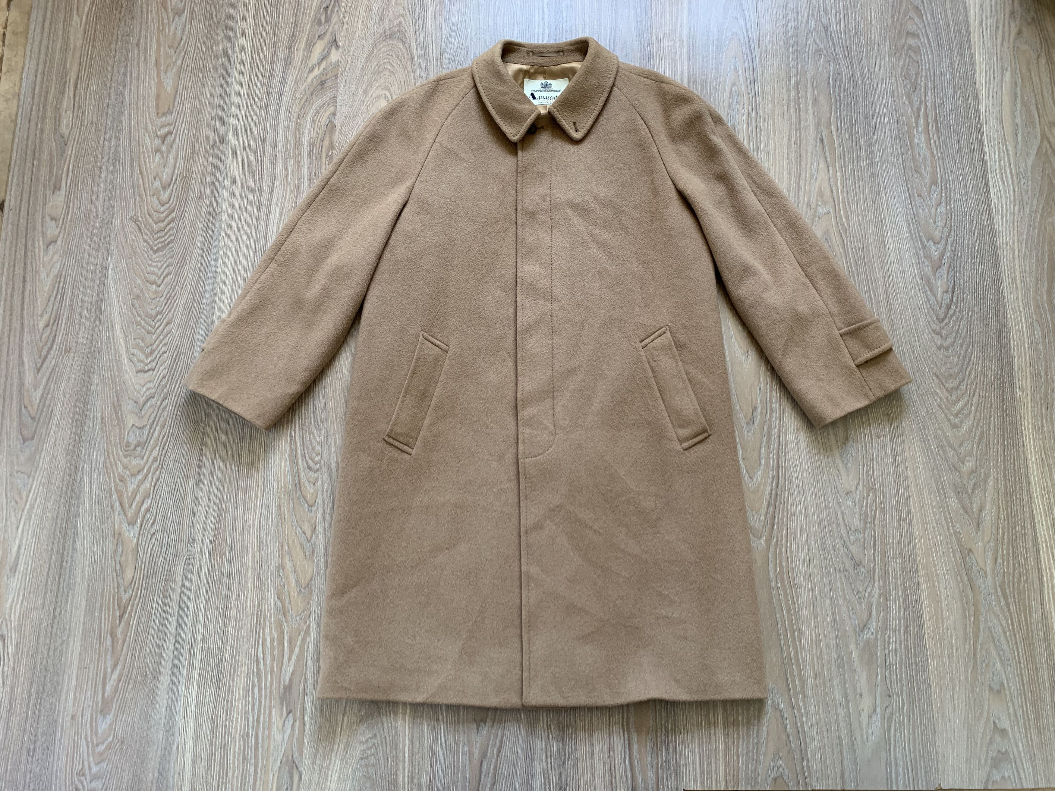 Aquascutum × Vintage Aquascutum Of London Pure Camelhair Vintage Womens Coat Size XXL / US 16-18 / IT 52-54 - 1 Thumbnail