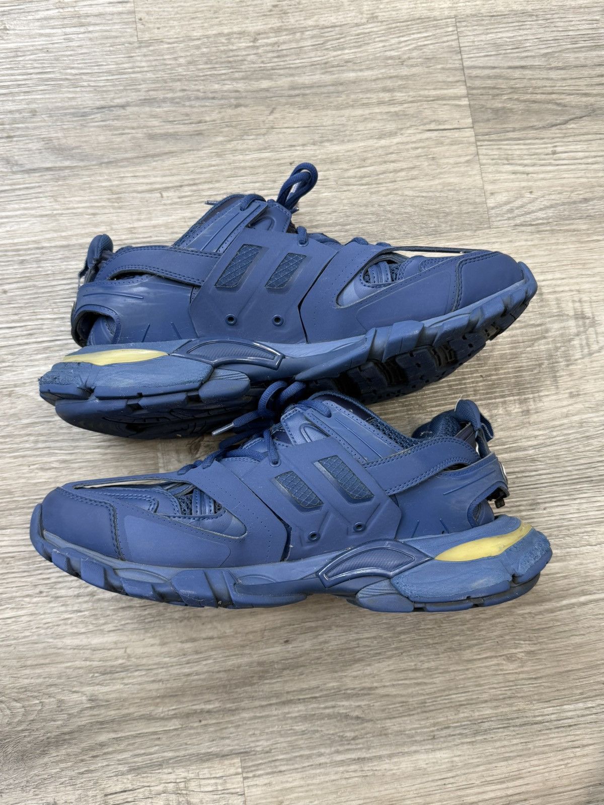 Balenciaga Balenciaga LED Track Runner - Navy Blue Size US 10 / EU 43 - 4 Thumbnail