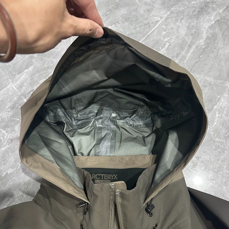 Arc'teryx Arcteryx Beta AR Brown Waterproof Jacket Size US L / EU 52-54 / 3 - 4 Thumbnail