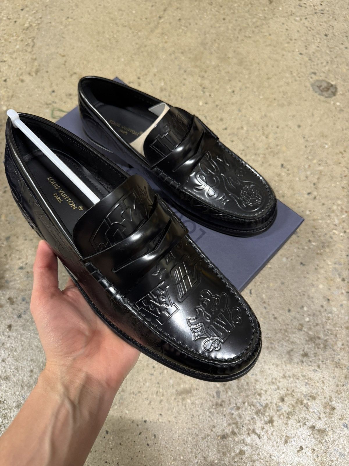 Louis Vuitton Louis Vuitton Embossed Graphic Penny Loafer NEW 1400$ Size US 9 / EU 42 - 2 Thumbnail