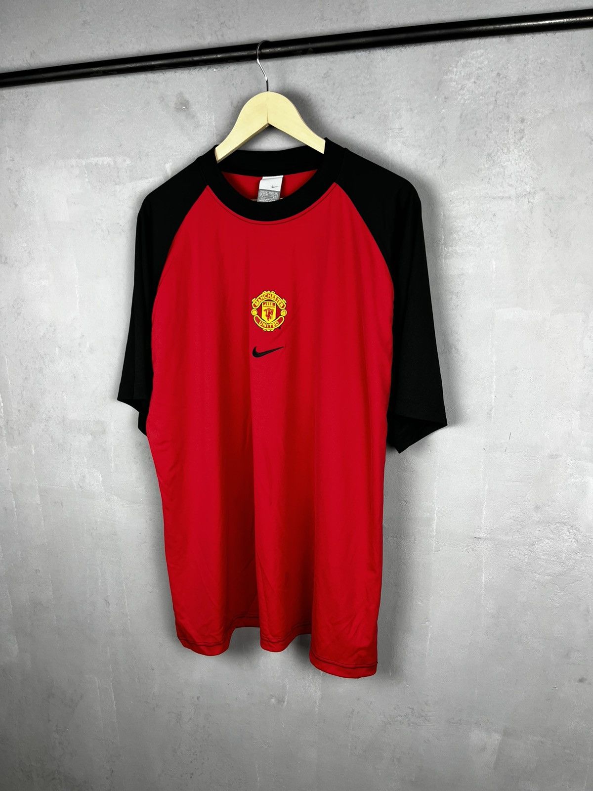 Nike Vintage Nike FC Manchester United Y2K Football Shirt Drill Size US XXL / EU 58 / 5 - 4 Thumbnail