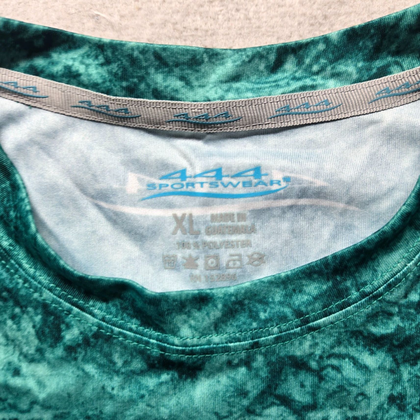 Hunter 444 Sportswear Shirt Adult XL Green Blue Long Sleeve Jersey Logo T-Shirt Modern Athletic 90s Sports Theme Mens Size XL / US 12-14 / IT 48-50 - 3 Thumbnail