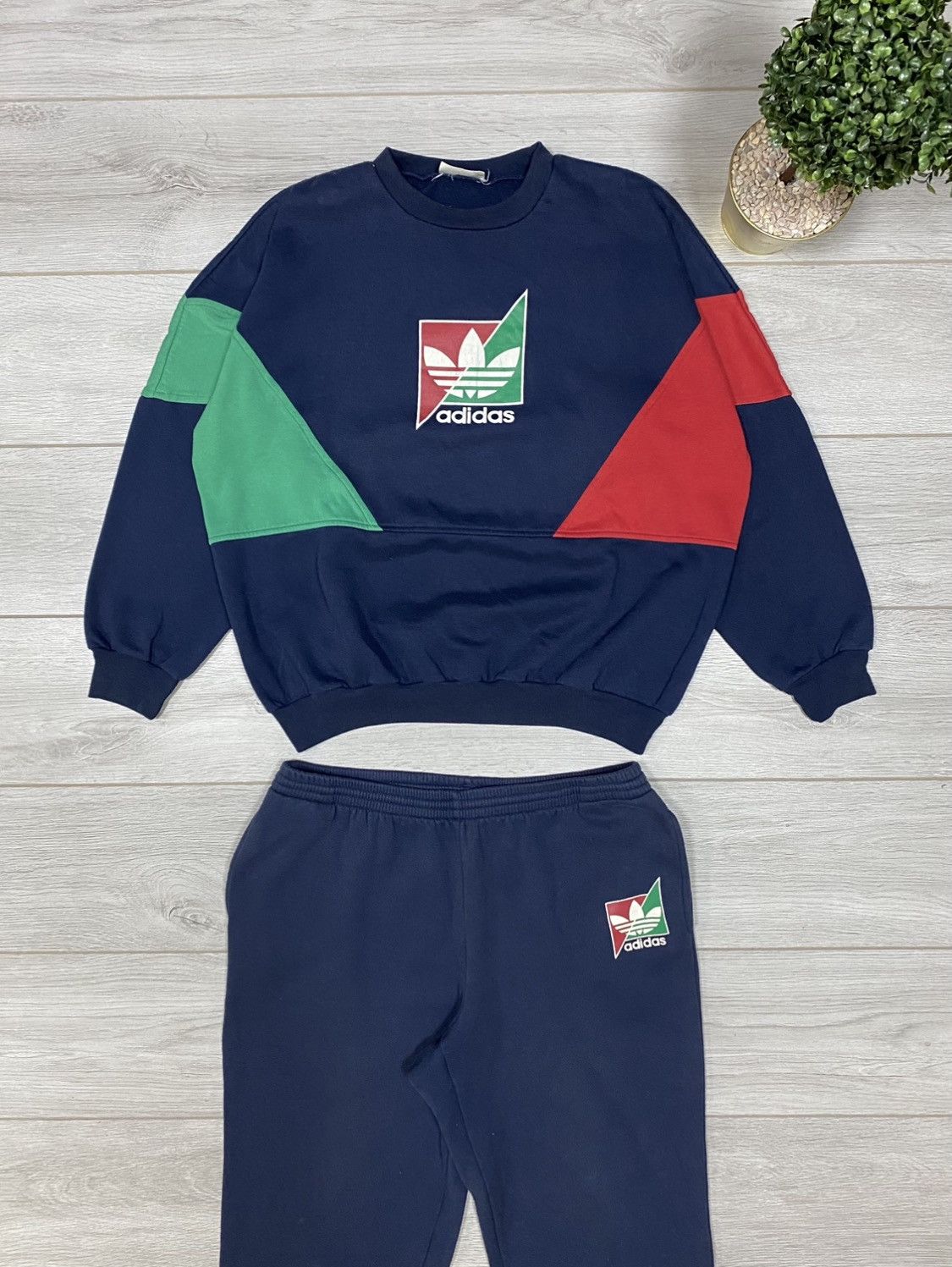 Adidas originals vintage sweatshirt sales