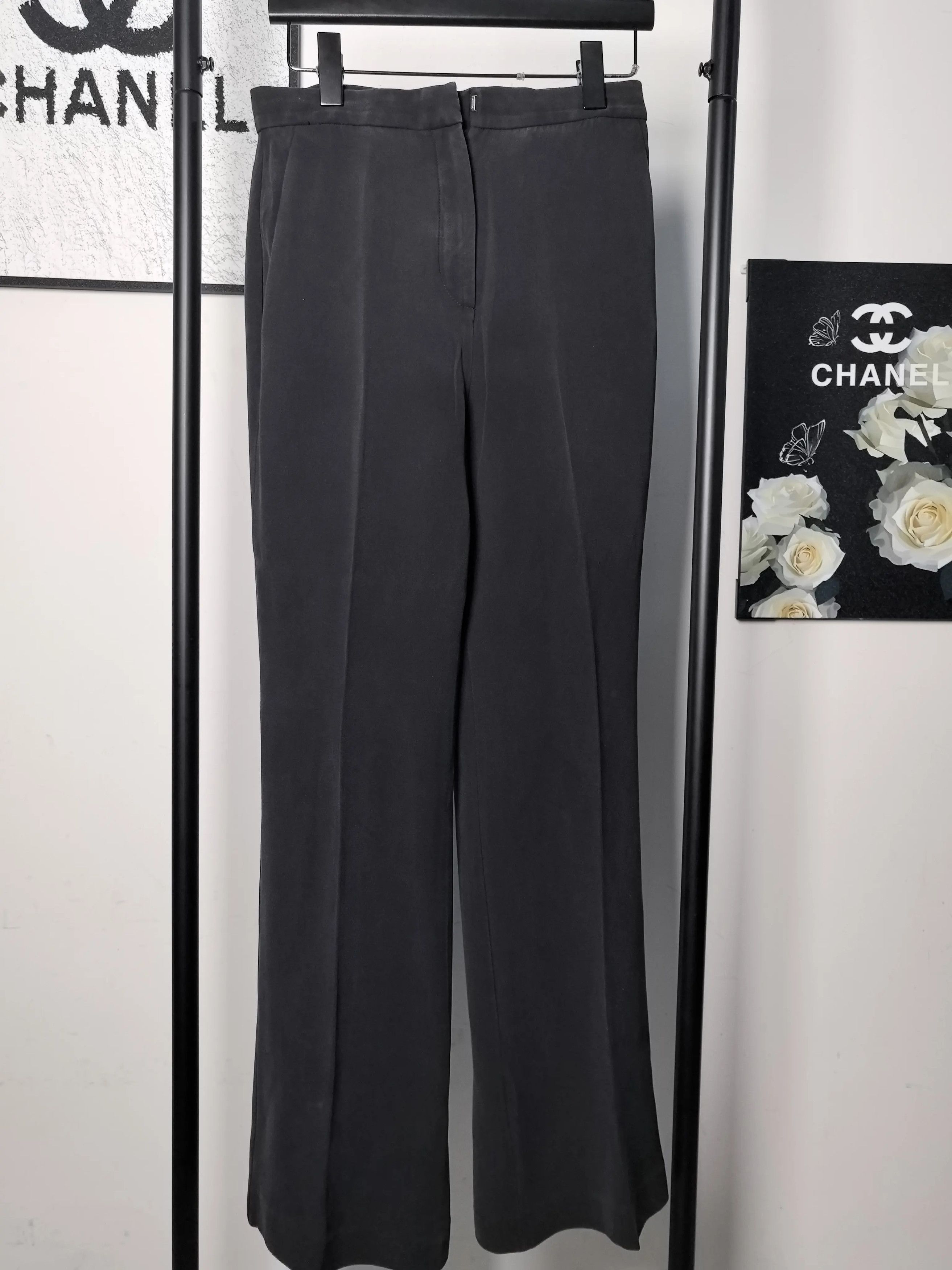 Versace Versace White Casual Pants 30 Men Size US 30 / EU 46 - 1 Thumbnail