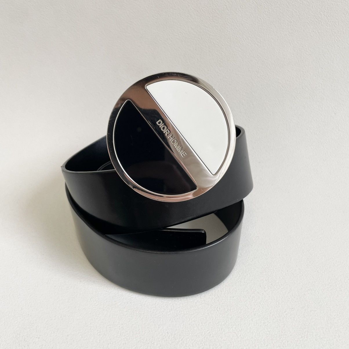 Dior Round Metal Buckle Black Leather Belt Size ONE SIZE - 3 Thumbnail