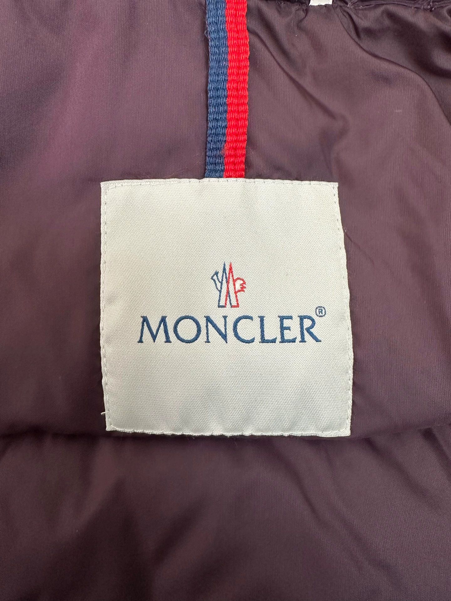 Moncler MONCLER women's deep purple slim down puffer jacket Size XS / US 0-2 / IT 36-38 - 7 Thumbnail