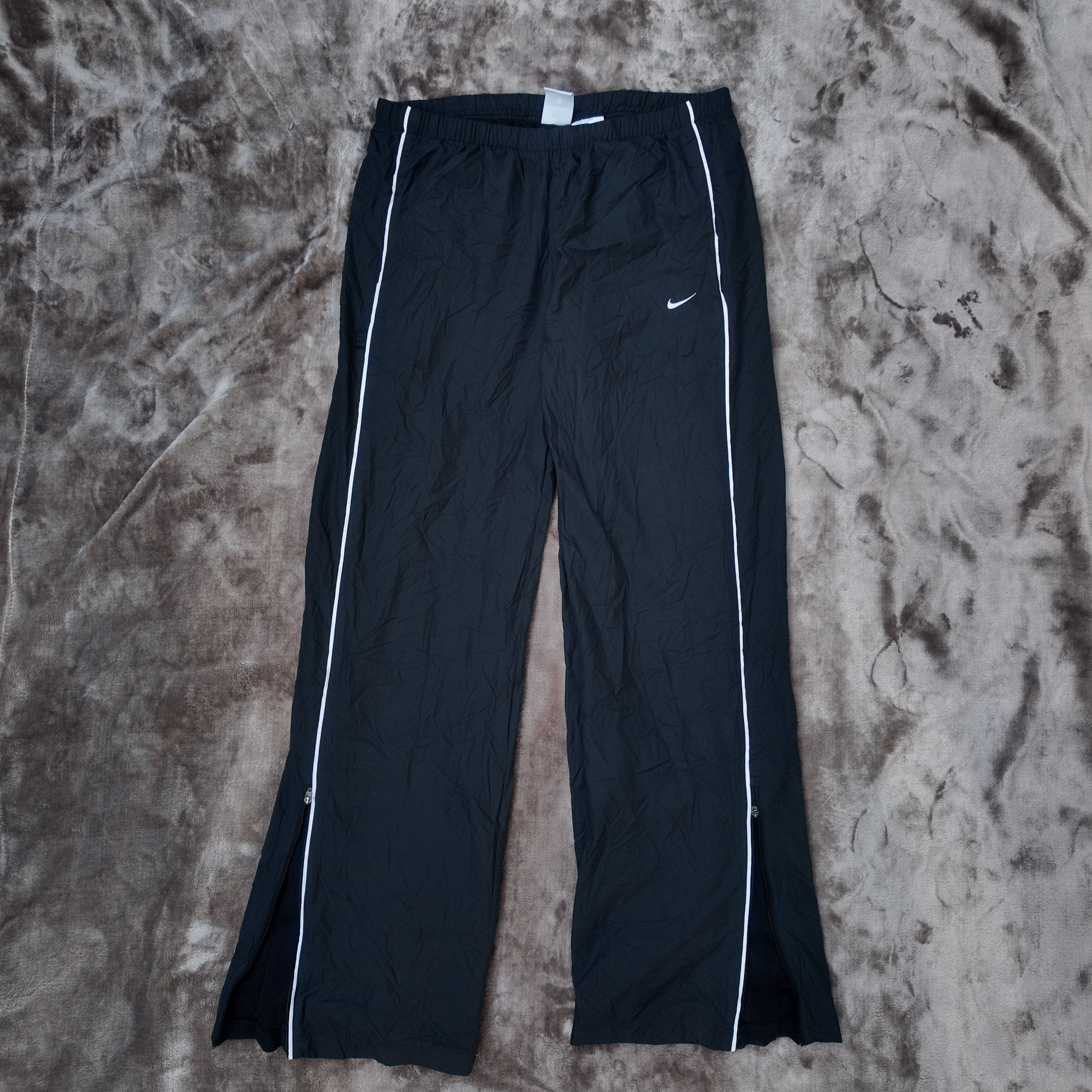 Nike Nike Track Pants One Line Size US 36 / EU 52 - 2 Thumbnail