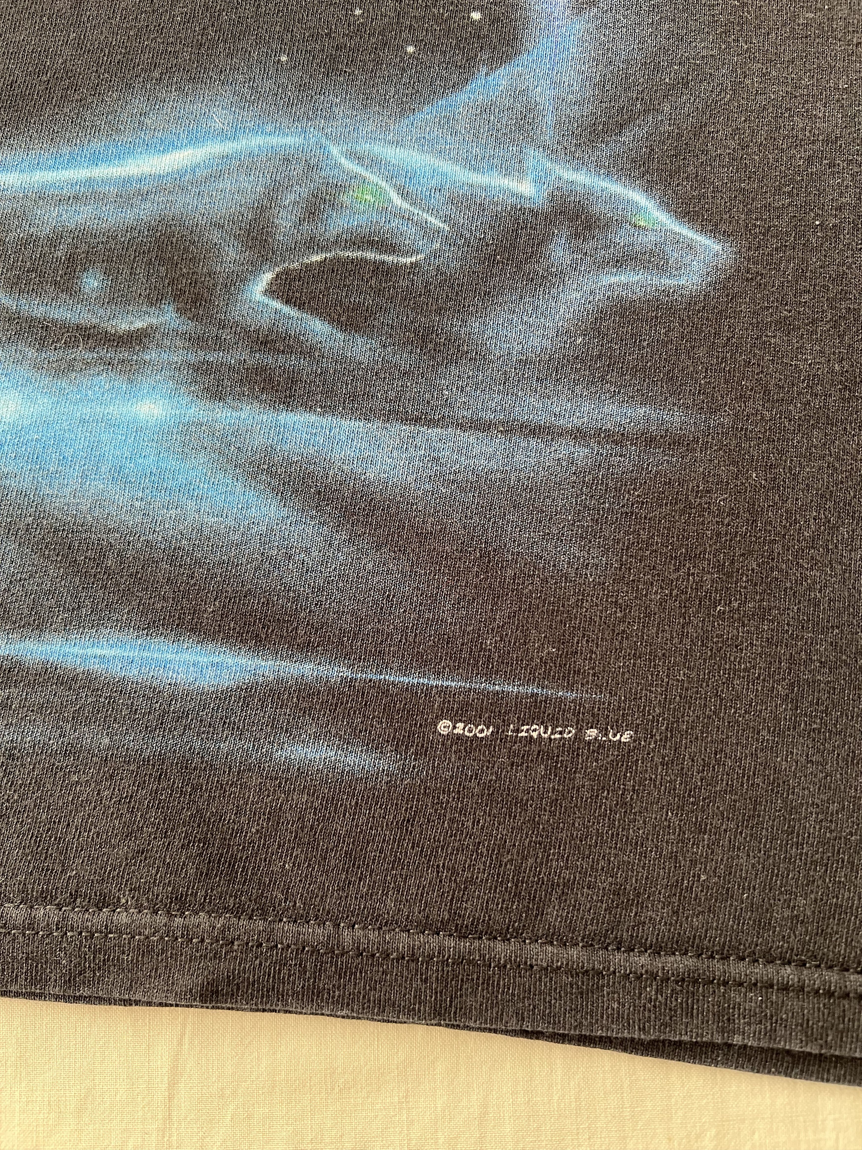 Liquid Blue Vintage 2001 Liquid Blue Wolf All Over Print AOP T-shirt Size US XL / EU 56 / 4 - 5 Thumbnail