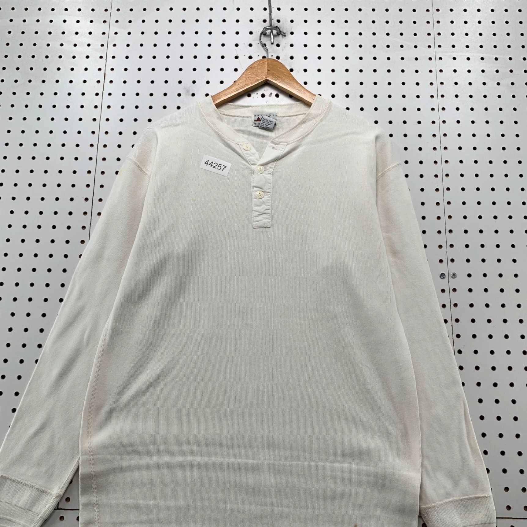 Vintage VINTAGE Britches Henley Pullover Shirt Mens XL White Heavyweight Knit Cotton - 90s Era, Hand Made Hong Kong Mens XL White Size US XL / EU 56 / 4 - 2 Thumbnail