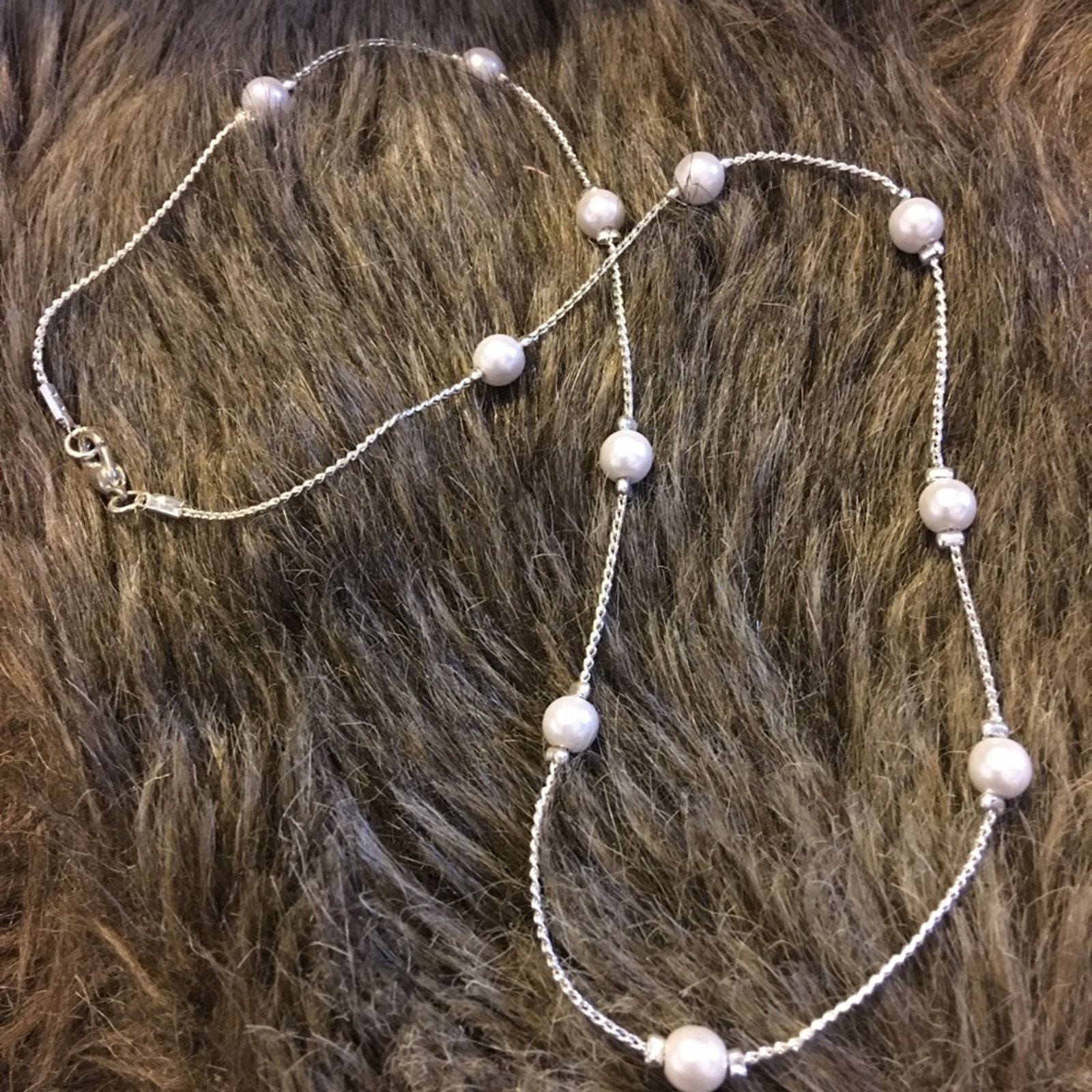 Jewelry Faux pearl accented shiny silver tone necklace Size ONE SIZE - 7 Thumbnail
