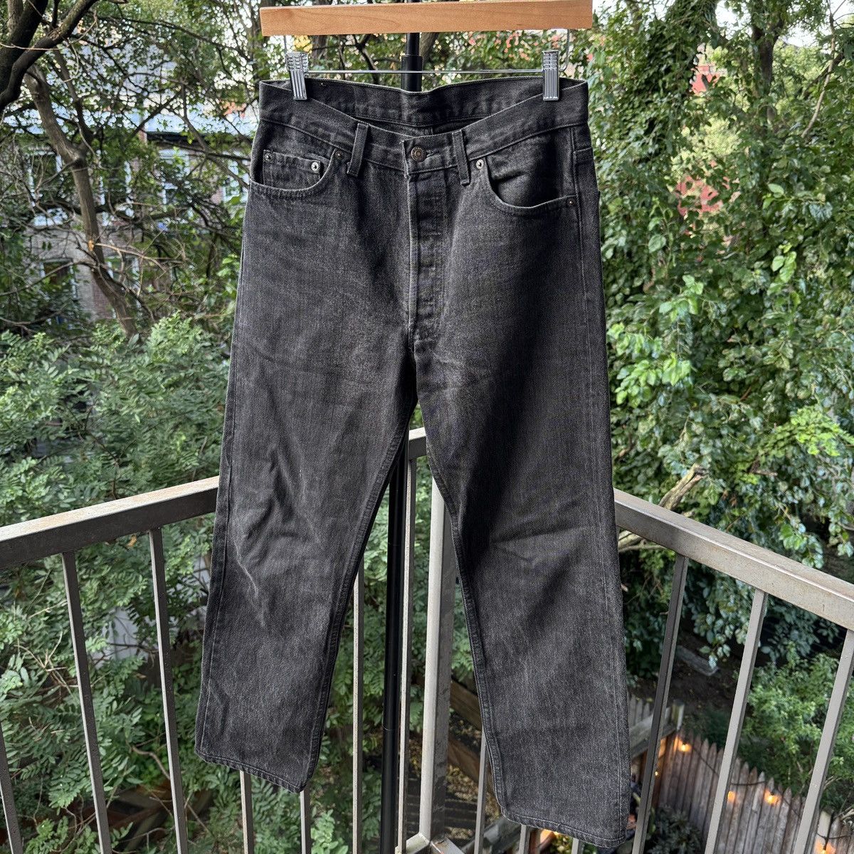 Levi's Vintage 1980s Levi's 501 Black Denim Jeans USA ERD Grunge Size US 30 / EU 46 - 2 Thumbnail