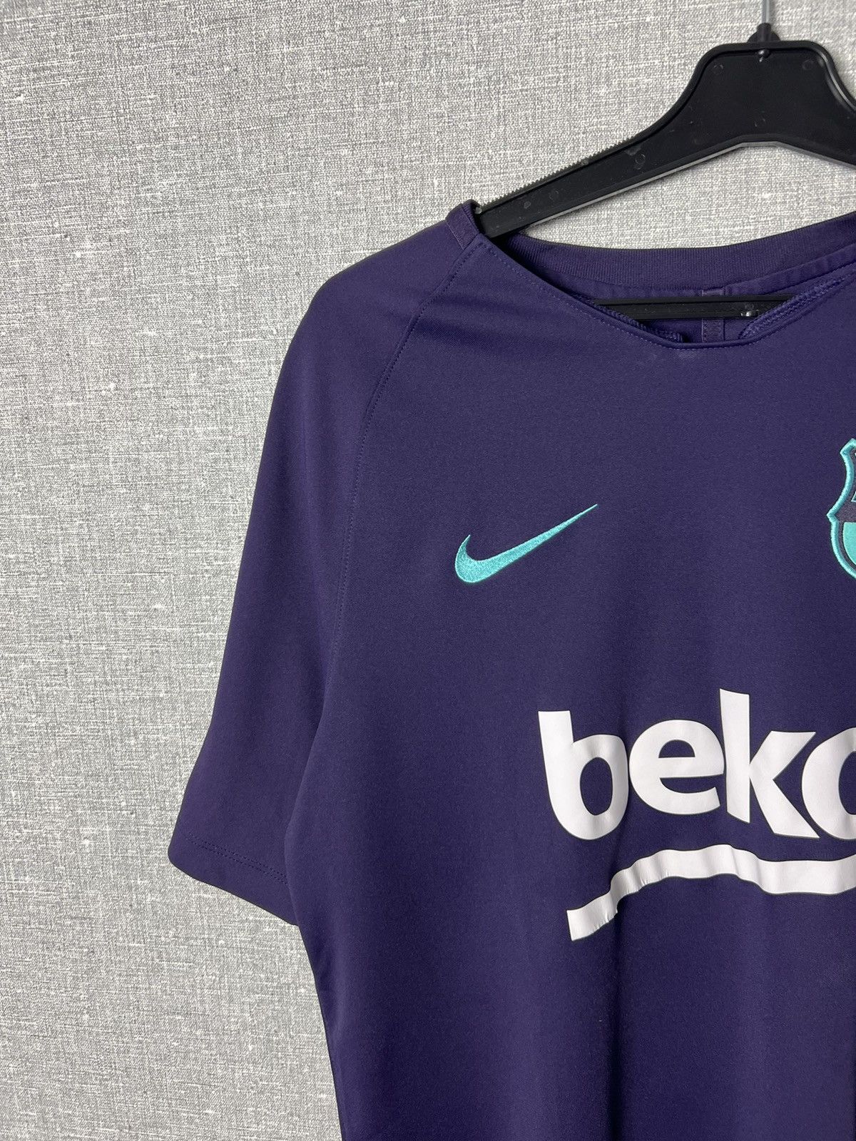 Nike Barcelona Nike 2017 - 2018 Training Soccer Jersey Size US L / EU 52-54 / 3 - 3 Thumbnail