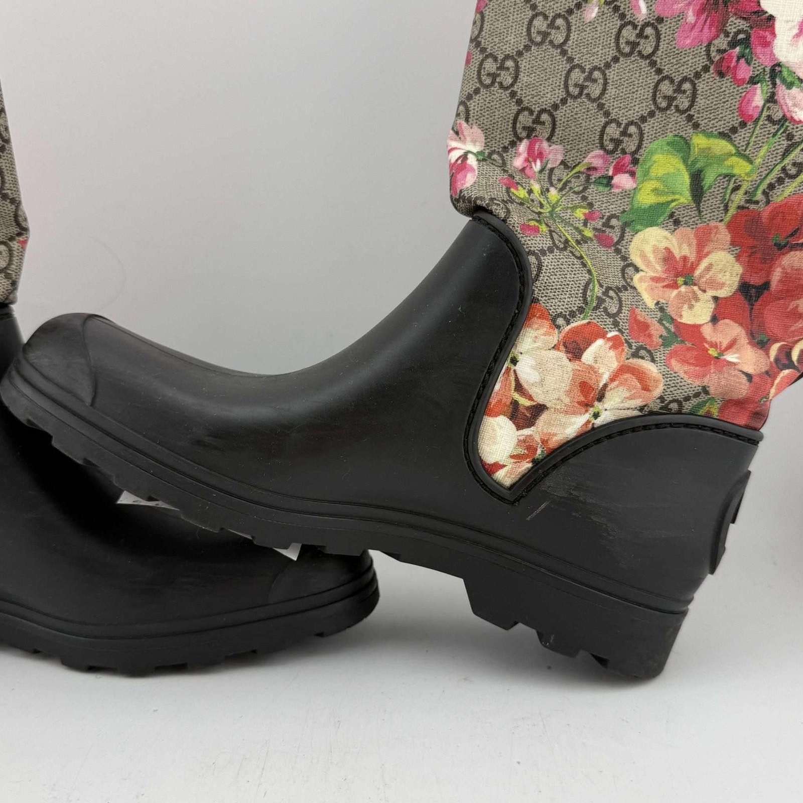 Gucci Gucci Floral Bloom Rubber Rain Boots 36EU Used No Box Size US 6 / EU 39 - 7 Thumbnail