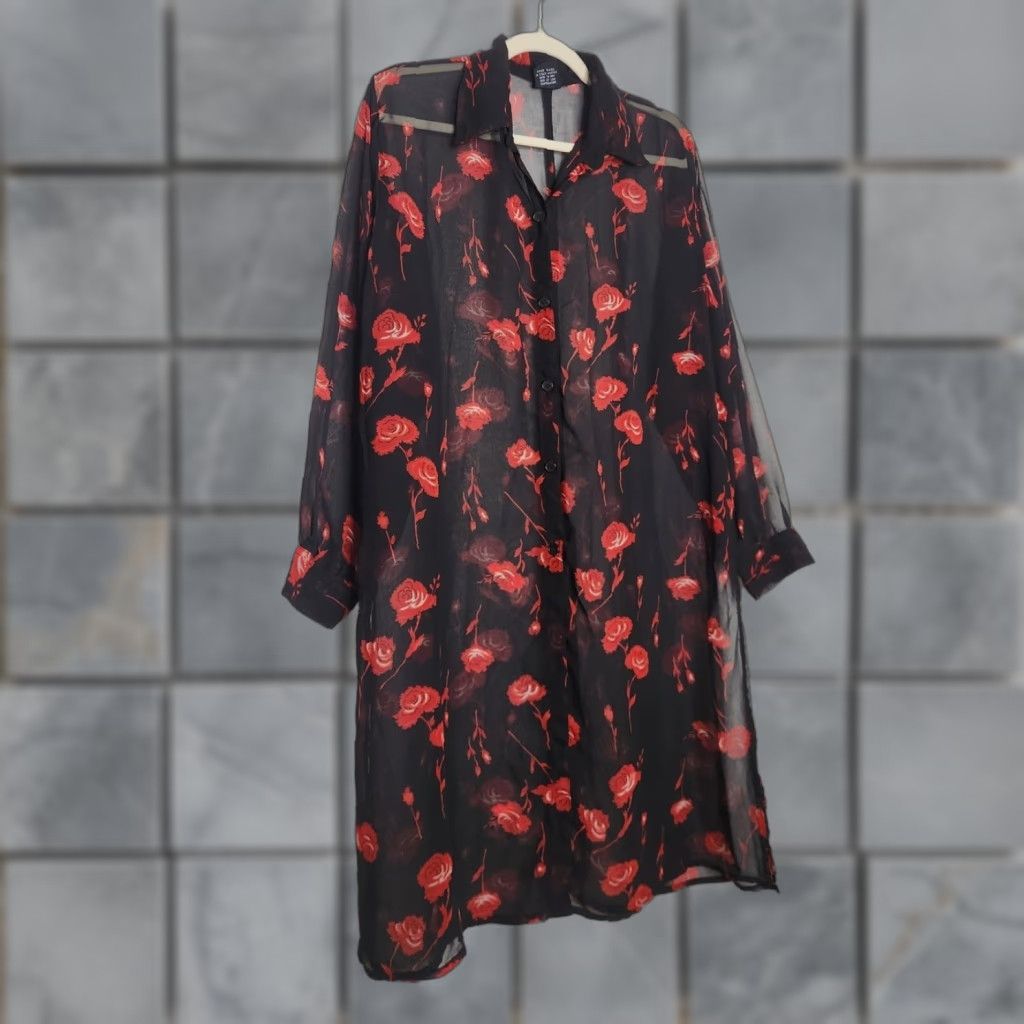Vintage VINTAGE Black Zero Zero Shirt 1X Button-Up Women 2Pits 41 Length Nature Roses Art Duster Emo Goth Fall Autumn Vintage Size XL / US 12-14 / IT 48-50 - 1 Thumbnail