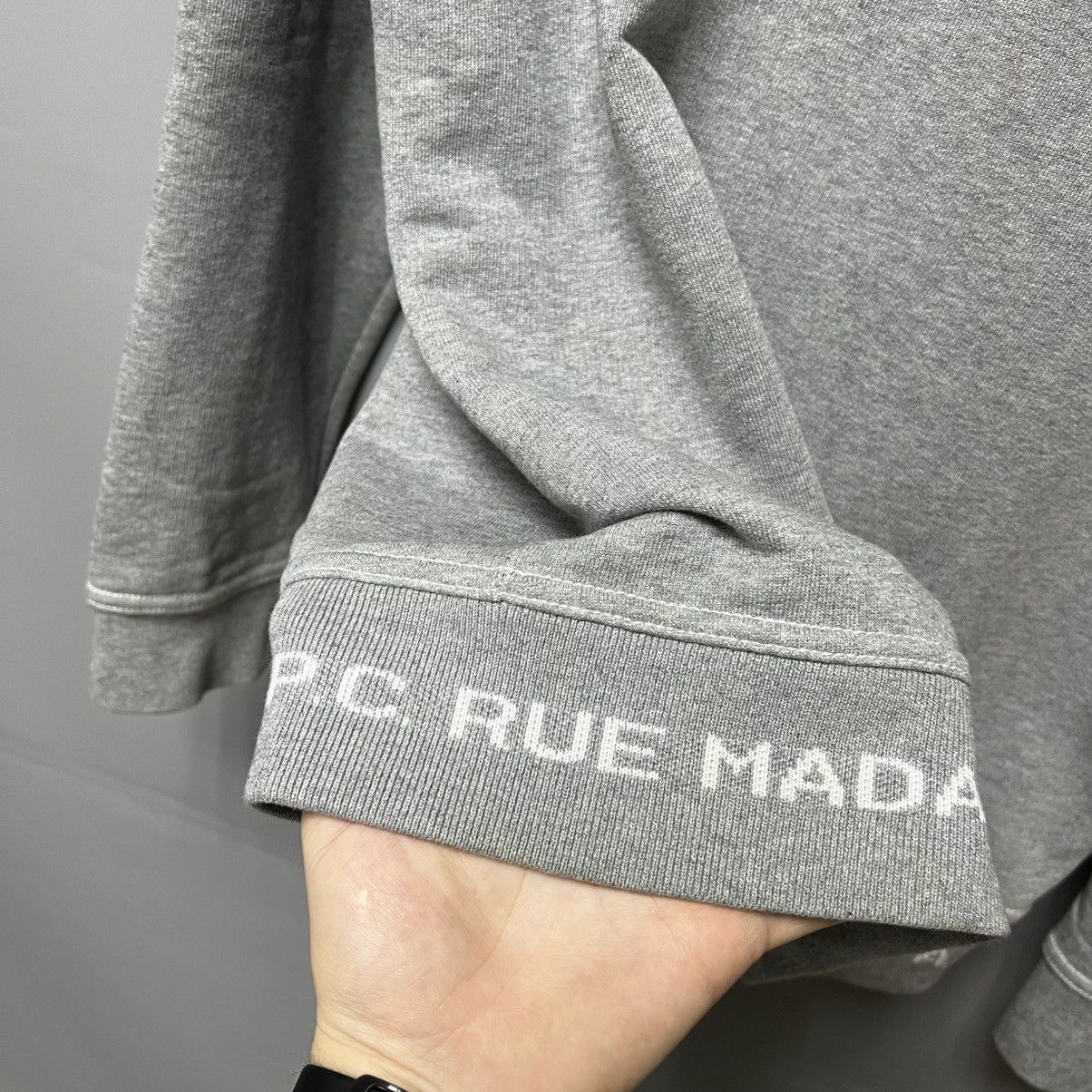 A.P.C. A.P.C. Sweatshirt Crewneck Men’s Size US S / EU 44-46 / 1 - 14 Thumbnail