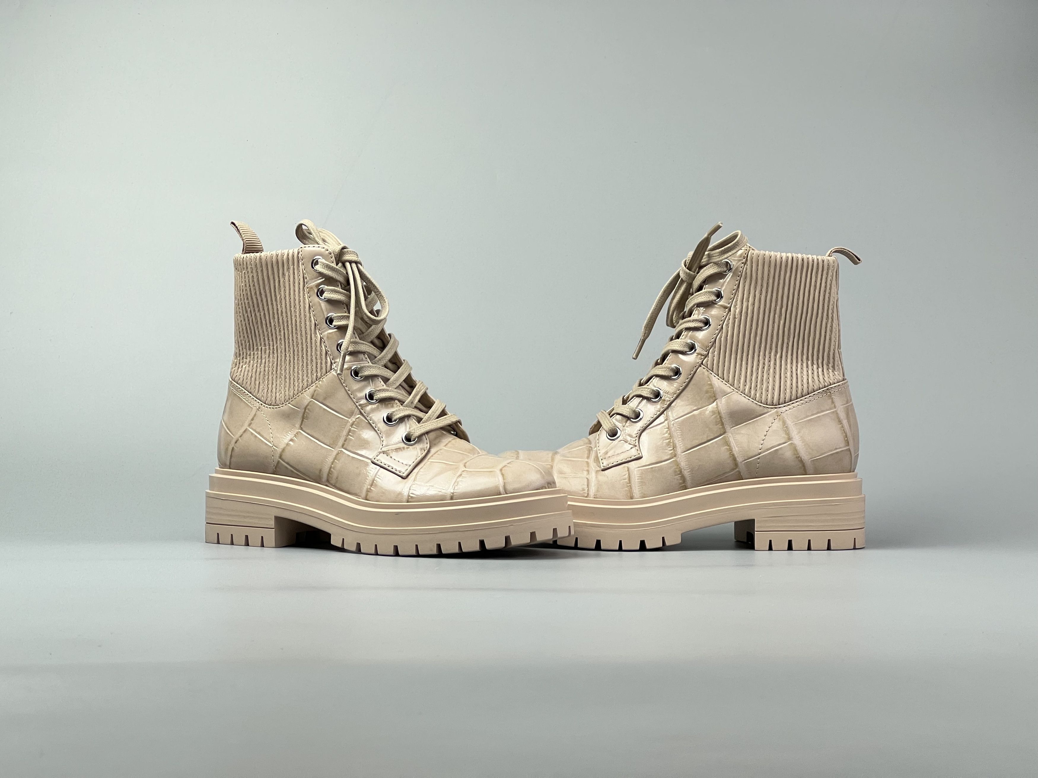 Gianvito Rossi Gianvito Rossi Martis 20 Ribbed Leather Combat Ankle Boots Size US 4 / IT 34 - 7 Thumbnail