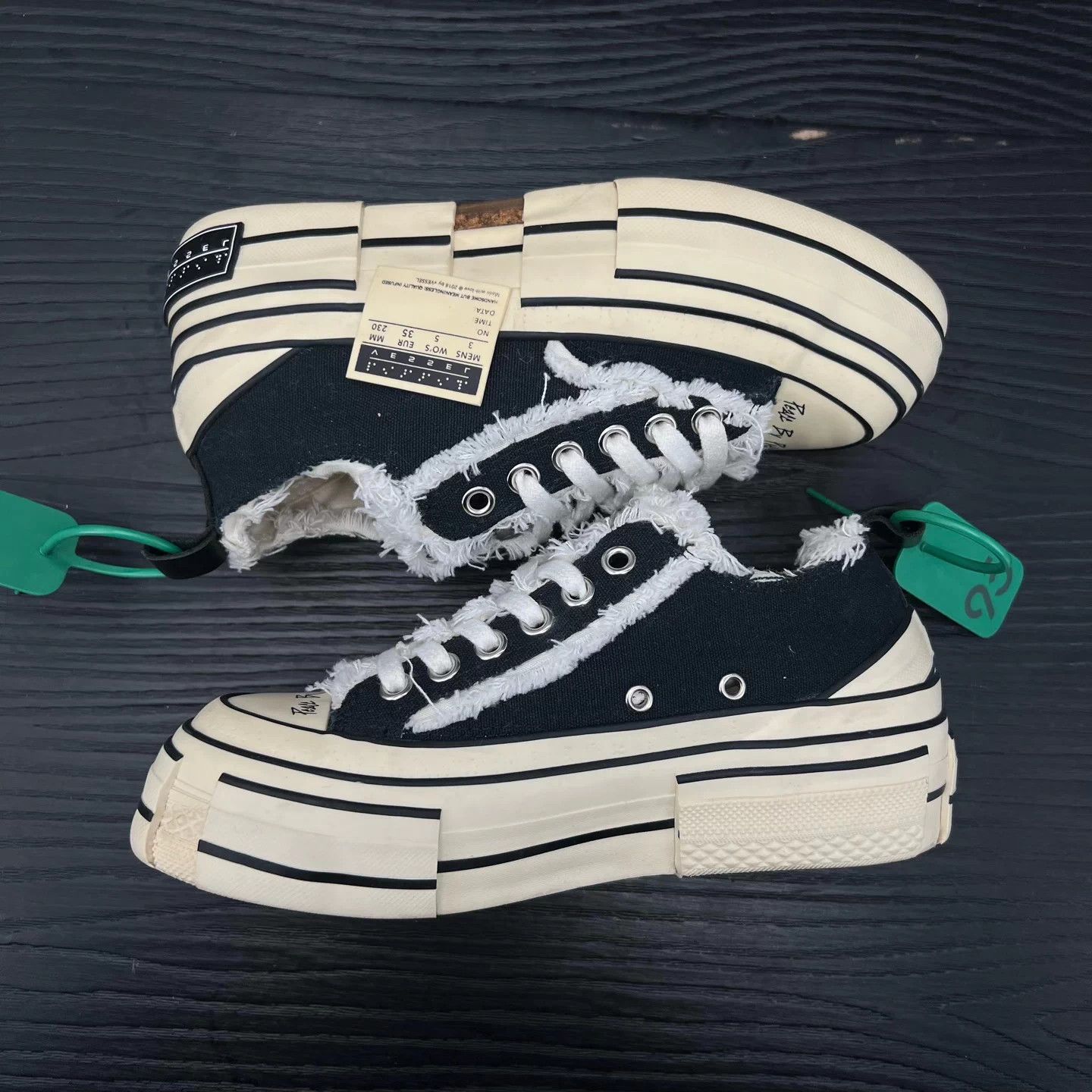 Other VANNESS 2.0 Elevated B&W Glow-in-the-Dark 35 Size US 5 / IT 35 - 3 Thumbnail