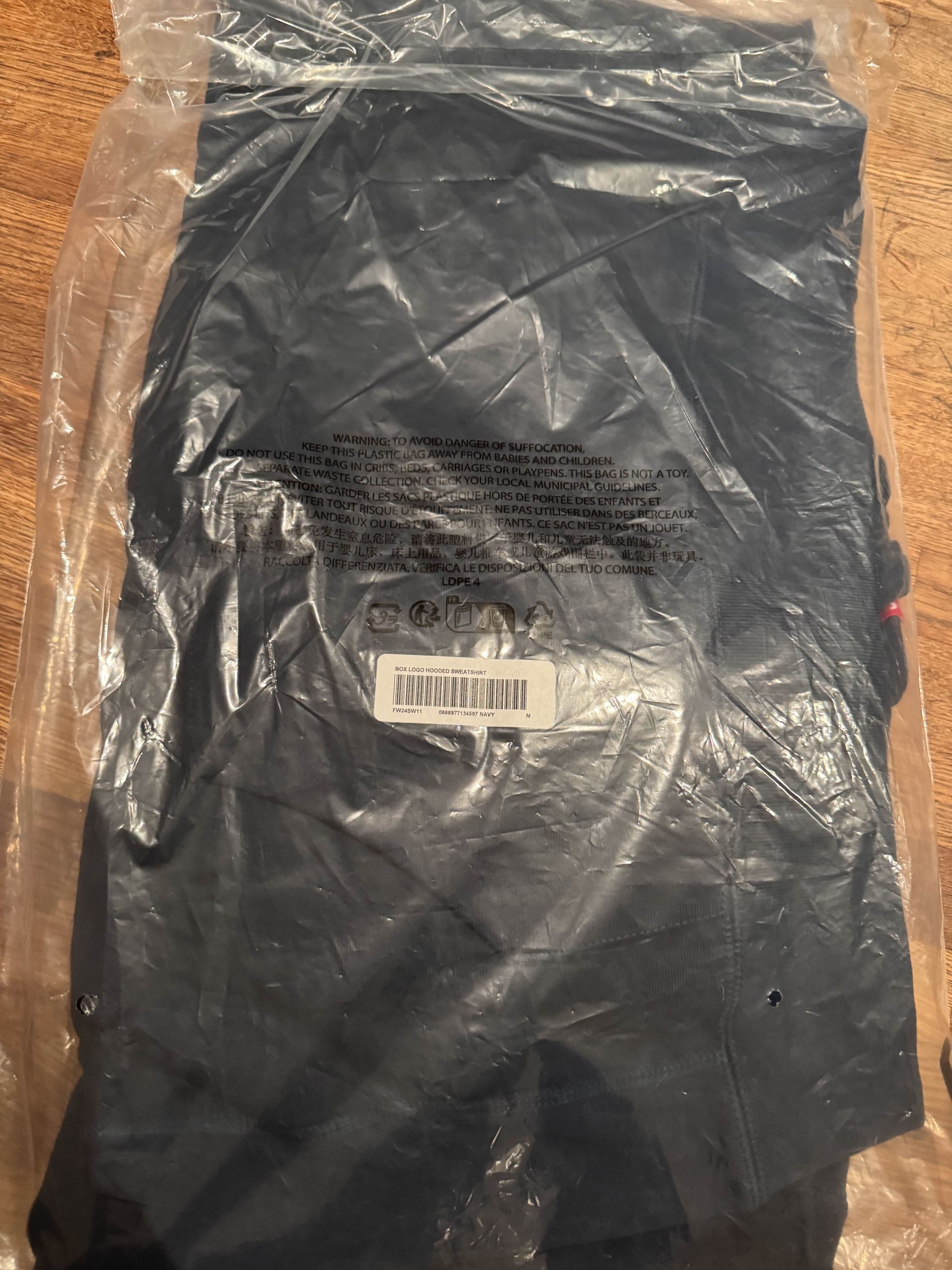 Supreme Boxlogo hoodie Navy (Fw24) Size US M / EU 48-50 / 2 - 2 Thumbnail