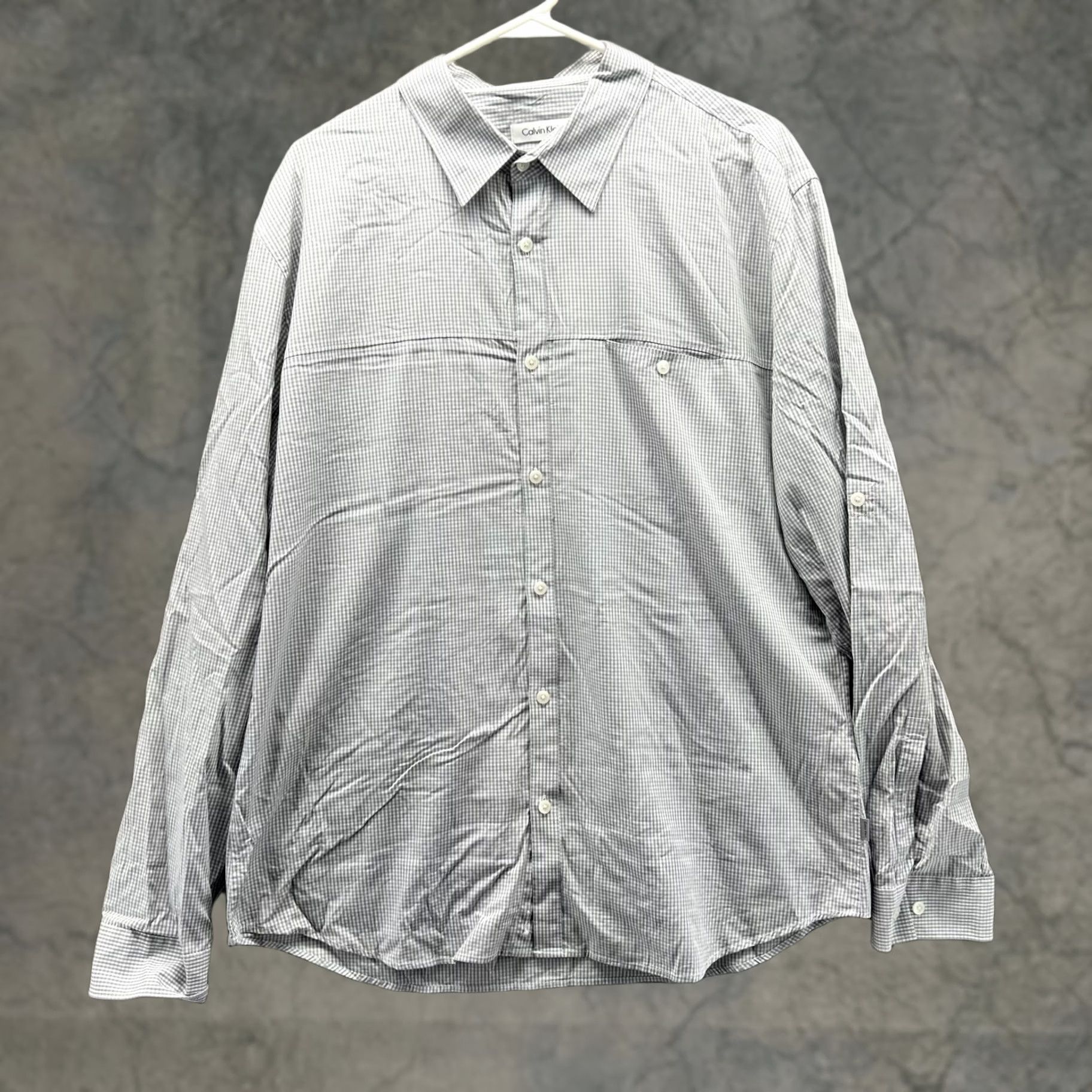 Calvin Klein Calvin Klein Shirt Mens XL Gray Button-Down Gingham Slim Fit Stretch Oxford Button-Up Casual/Workwear Mens XL Gray Calvin Klein Shirt Size US XL / EU 56 / 4 - 1 Thumbnail
