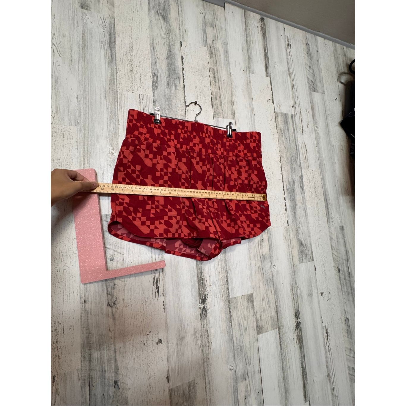 Other JoyLab Red Geometric Running Shorts Women’s XL High Waist Ac Size 38" / US 16 / IT 52 - 14 Thumbnail