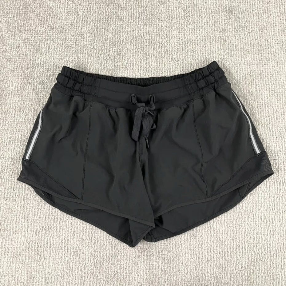 Lululemon VINTAGE Lululemon Hotty Hot Shorts Long* Womens Size 6 / 4" Black Running W7ACQT Size 28" / US 6 / IT 42 - 3 Thumbnail