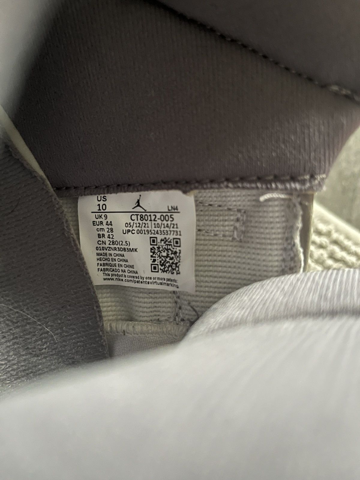 Nike Jordan 11 Cool Grey Size US 10 / EU 43 - 6 Thumbnail