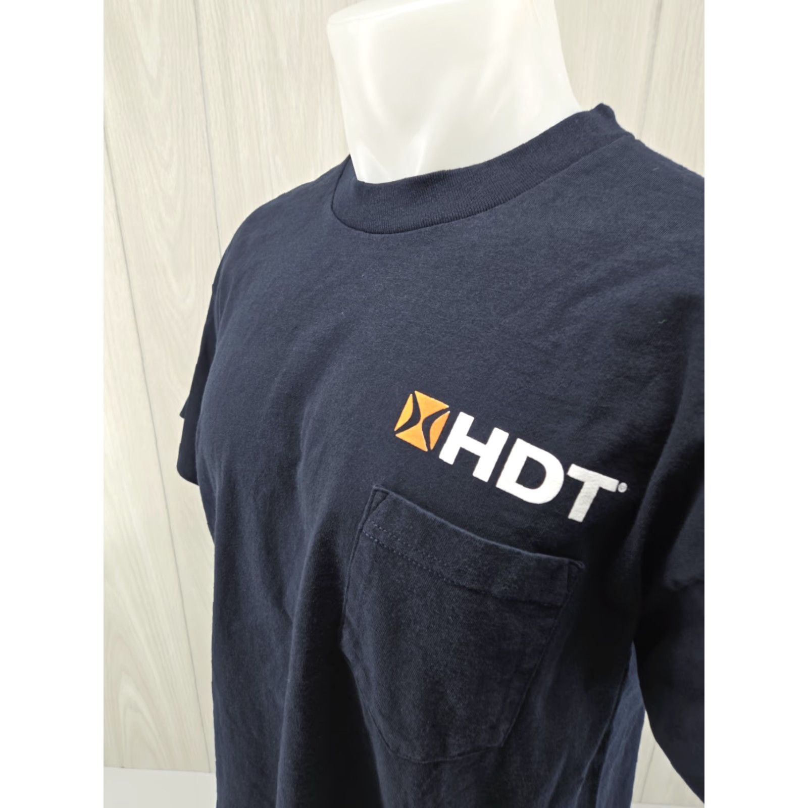 Vintage HDT Global Pocket T Shirt XL Blue Mens Short Sleeve Cotton Pockets 22.5 Shoulder to Shoulder 30.5 Down Back Size US XL / EU 56 / 4 - 5 Thumbnail