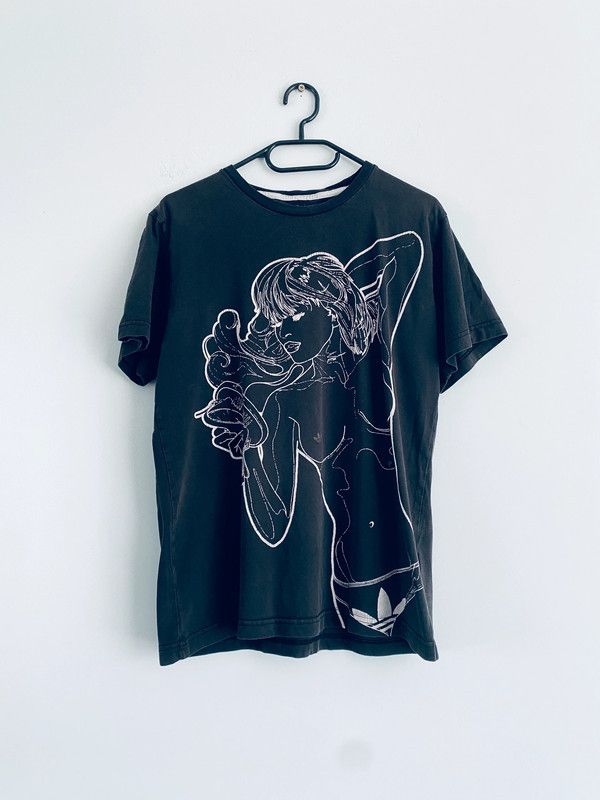 Rare adidas t shirts online