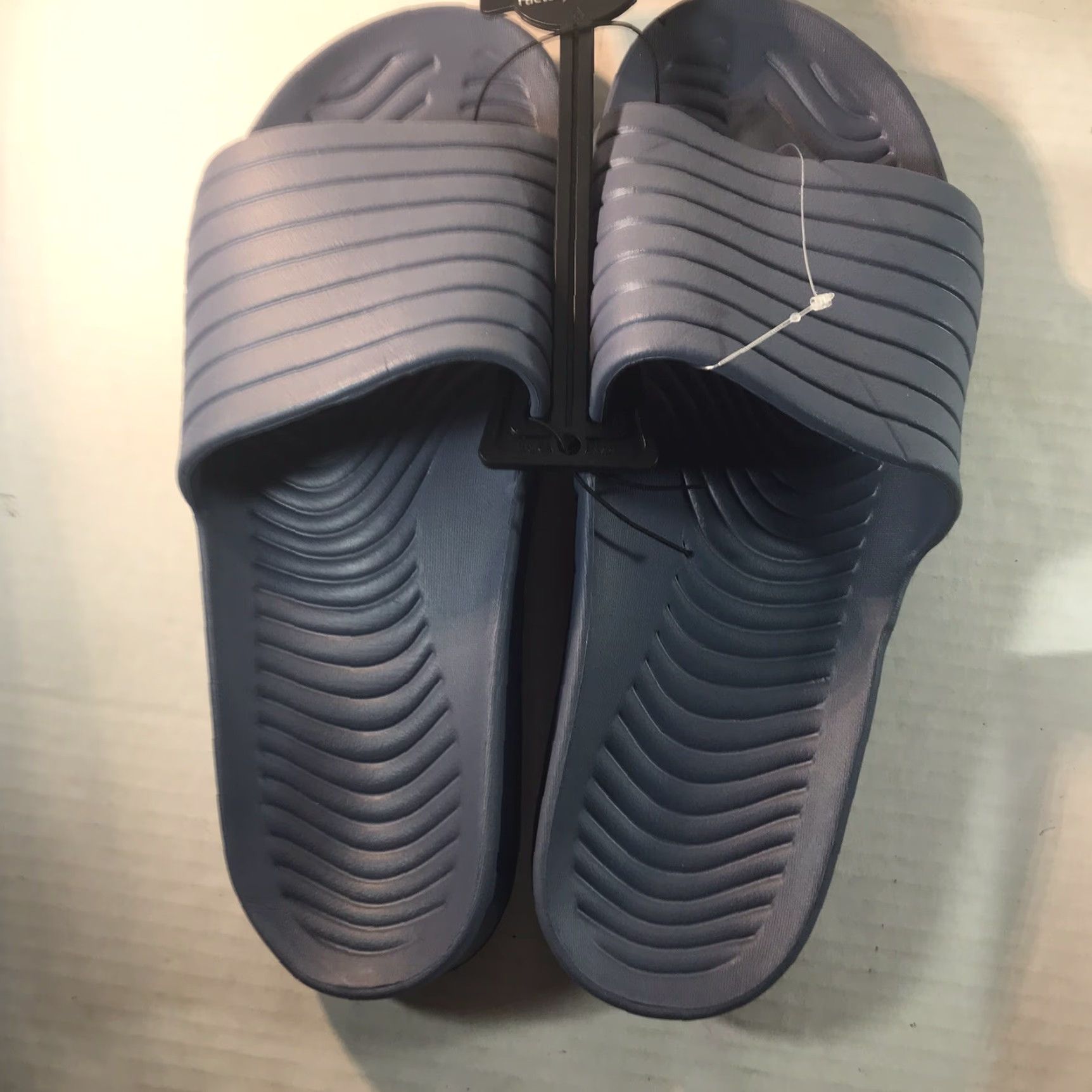 Vintage Made In The USA Rubber Slides Mens Size 12 Slip On Casual Sandals Blue Size ONE SIZE - 2 Thumbnail