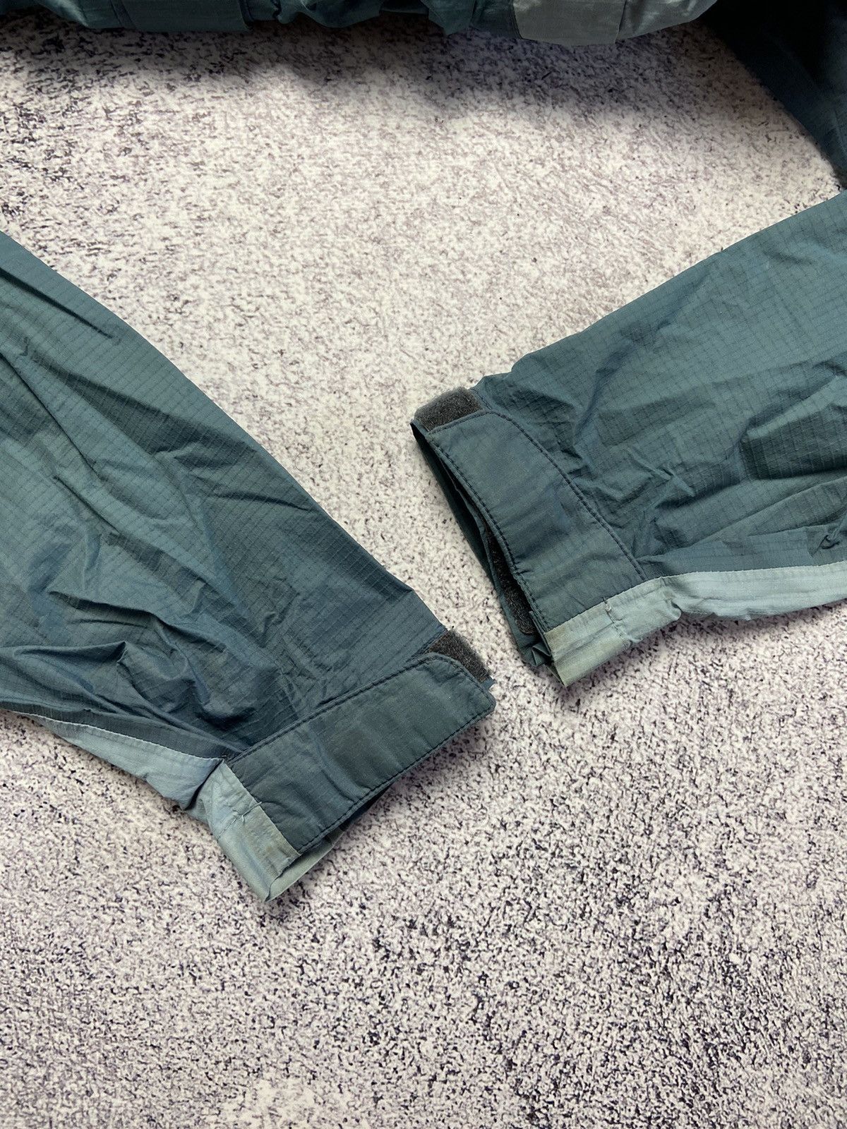 Berghaus Rare Berghaus Gore Tex Jacket Outdoor Rain Coat Gorpcore Size US S / EU 44-46 / 1 - 24 Thumbnail
