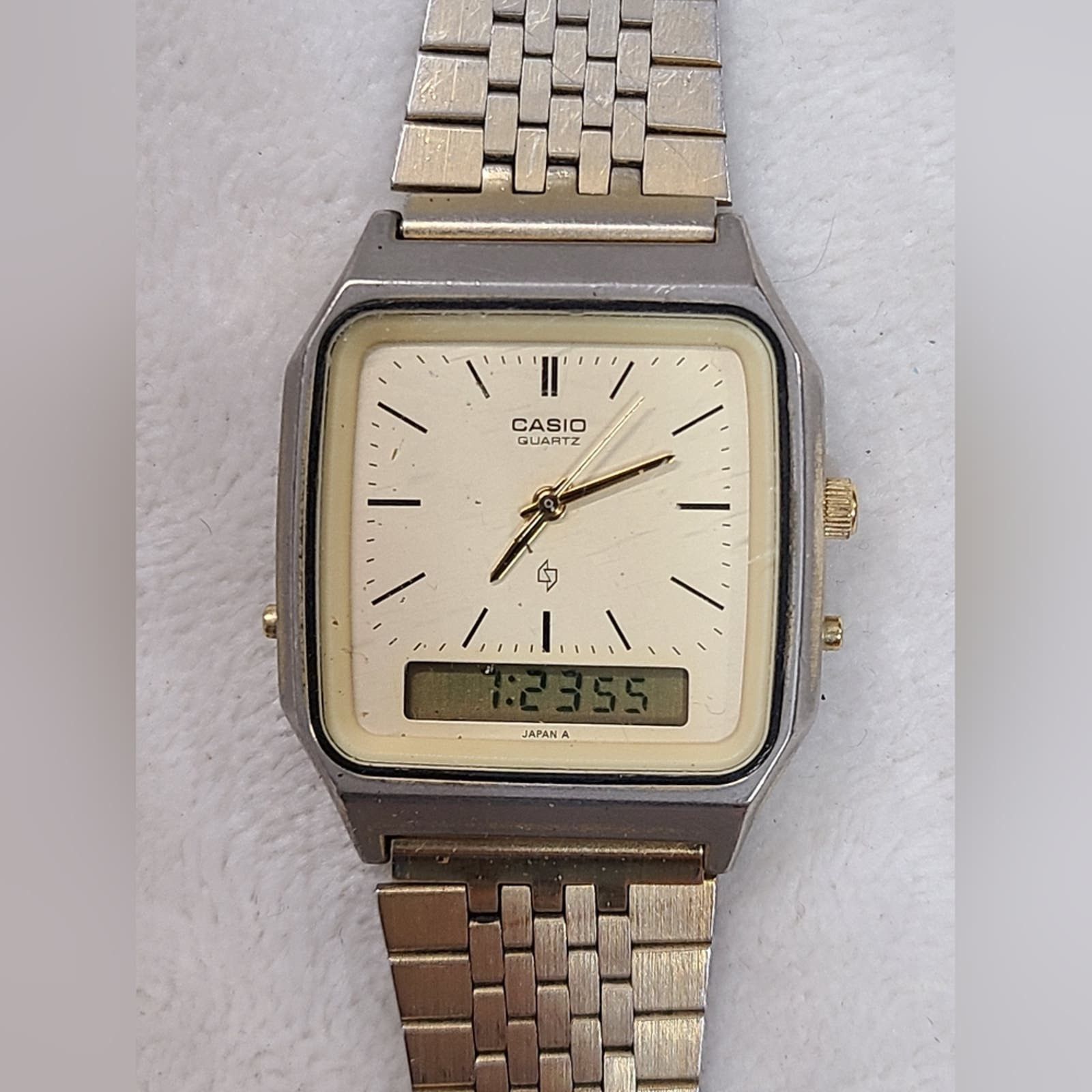 image of Vintage Casio Men's Analog Digital Gold Tone Watch Aq-320G