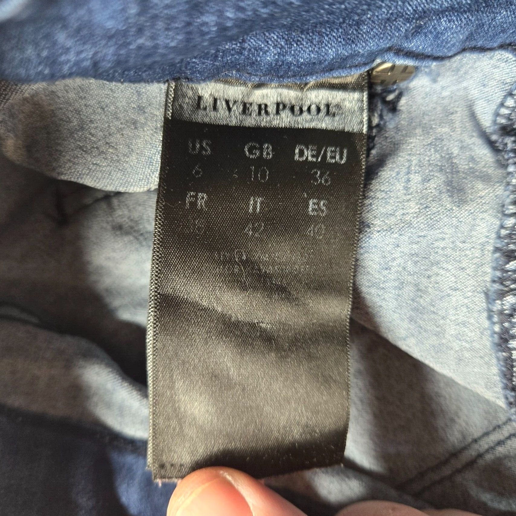 Vintage Liverpool Dark Wash Blue Mid Rise Straight Leg Jeans Women's Size 6 Size 28" / US 6 / IT 42 - 4 Thumbnail
