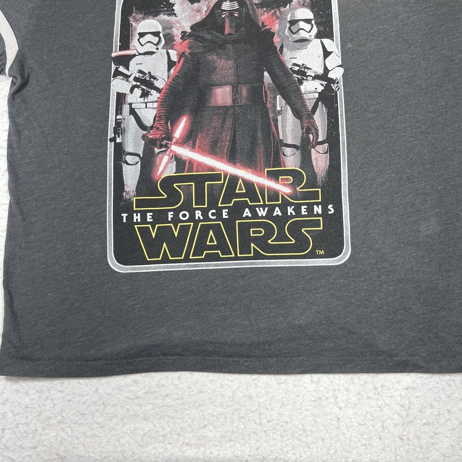 Disney Star Wars The Force Awakens XXL Gray Kylo Ren Graphic TShirt Size US XXL / EU 58 / 5 - 7 Thumbnail