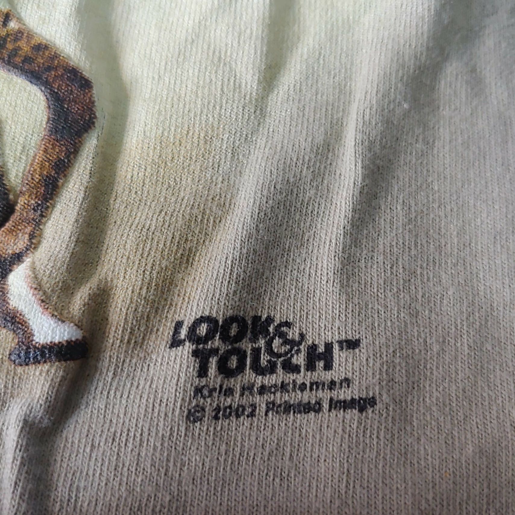 Fruit Of The Loom Fruit of the Loom Look And Touch Giraffe Large T Shirt Animals Textured Graphic Sun Nature Safari Mens Large Brown Crew Neck Short Sleeve 100% cotton Size US L / EU 52-54 / 3 - 4 Thumbnail