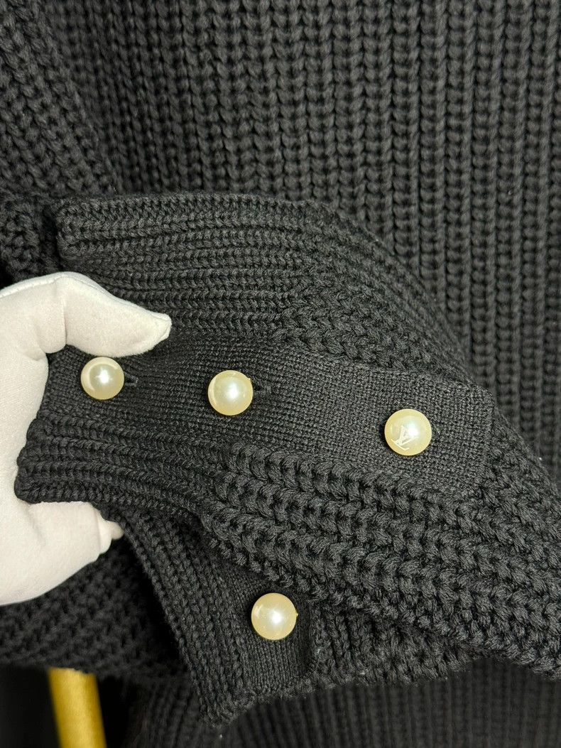 Louis Vuitton Louis Vuitton 25SS25 Spring/Summer Black Badge Pullover swe Size US M / EU 48-50 / 2 - 8 Thumbnail