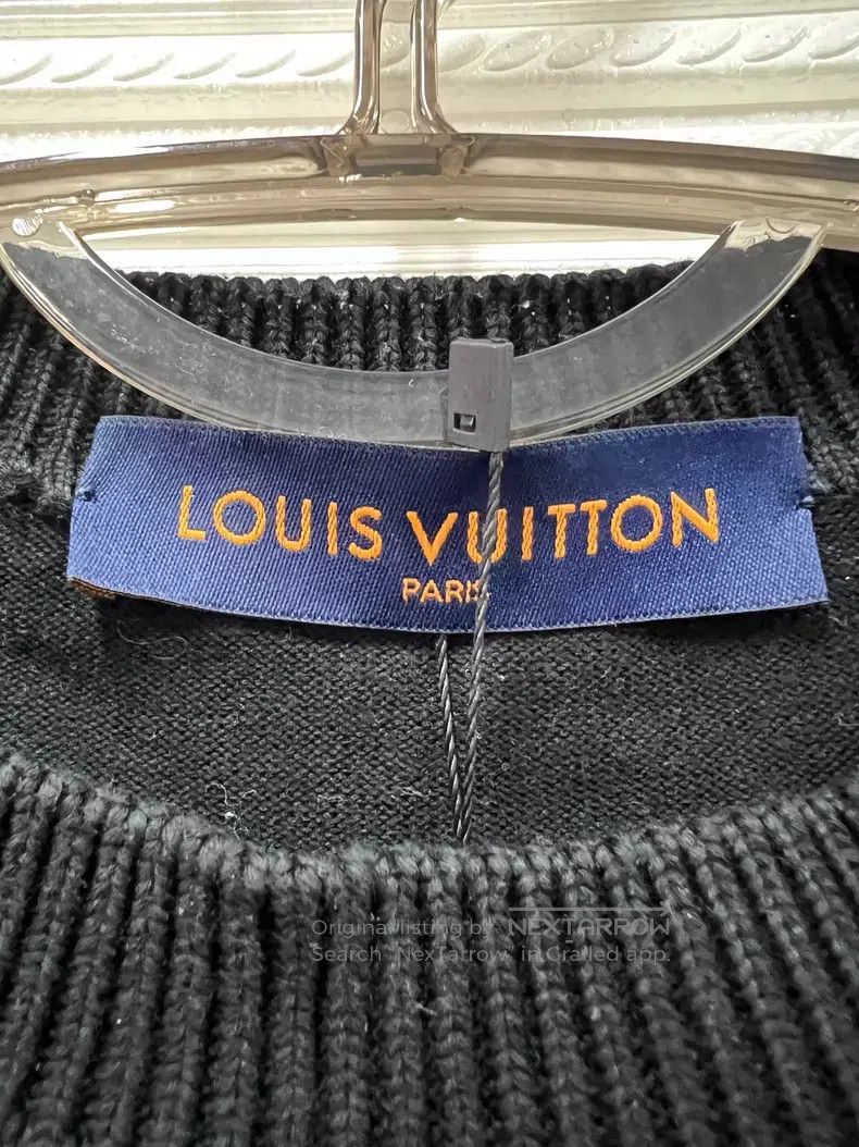 Louis Vuitton Louis Vuitton Black pin short sleeve Size US XS / EU 42 / 0 - 4 Thumbnail