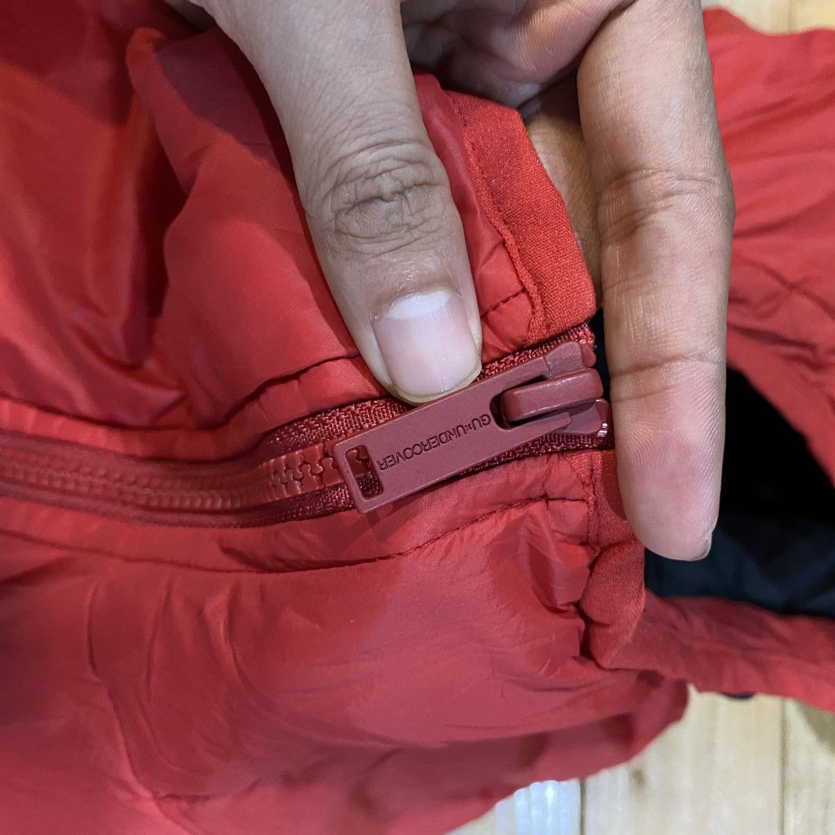 Japanese Brand × Undercover Undercover GU Padded Puffer Jacket Red M Size US M / EU 48-50 / 2 - 9 Thumbnail