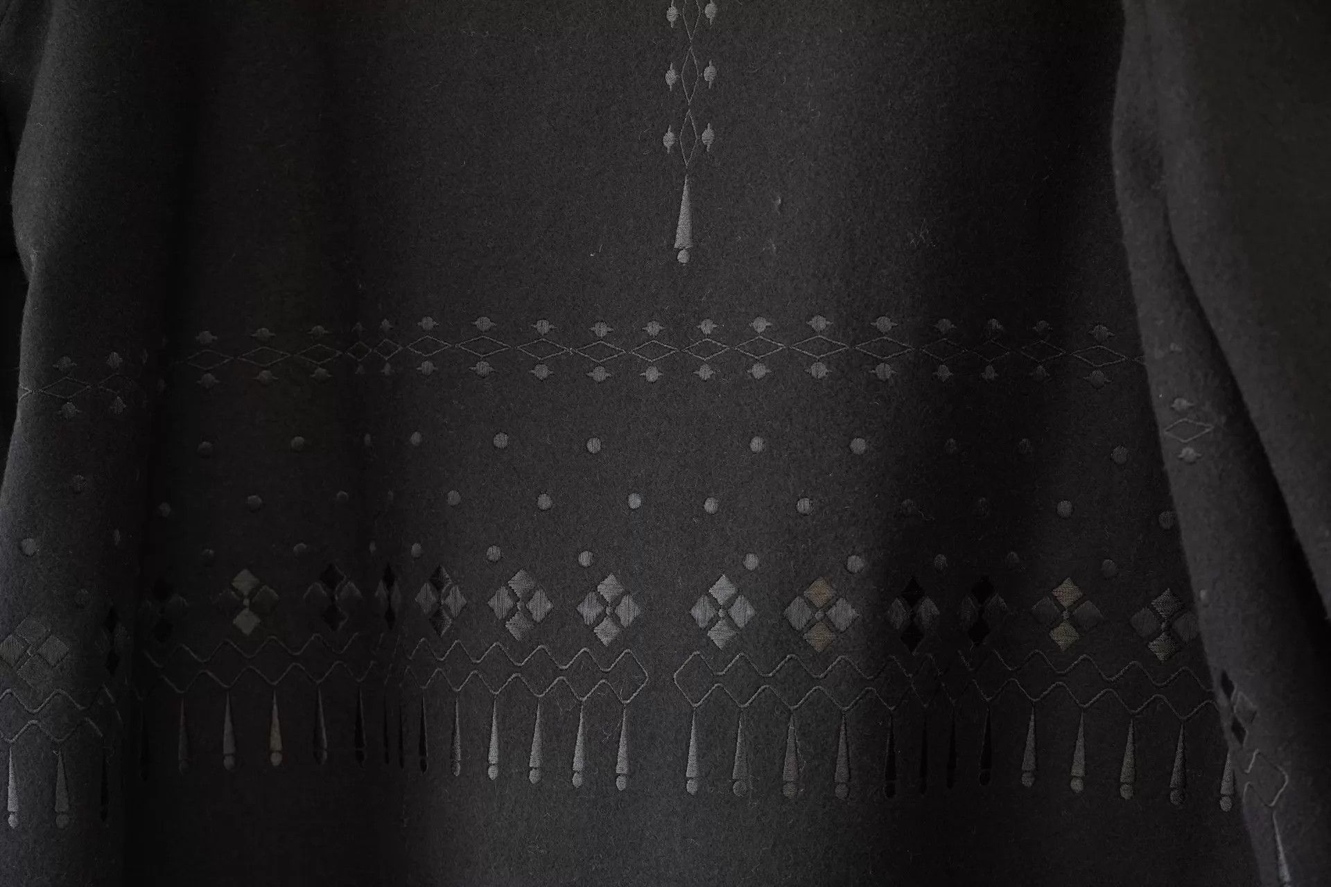 Yohji Yamamoto Yamamoto 22AW Blk Embroidered Back Cashmere Jkt Replica Size US S / EU 44-46 / 1 - 6 Thumbnail