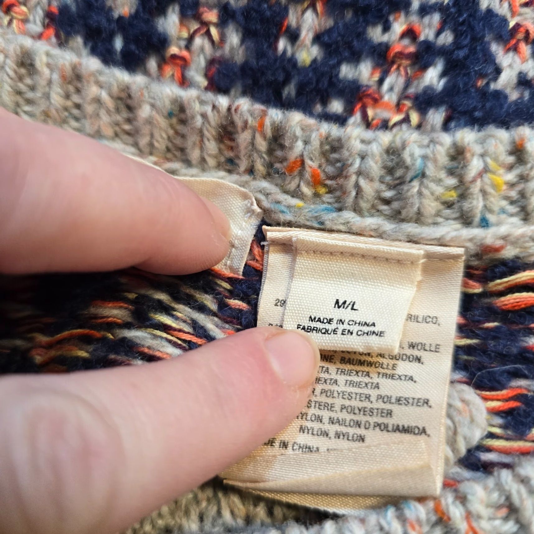 Vintage Sleeping on Snow Sweater Women Large Tan Wool Fair Isle Poncho Capelet Cape Capelet Size L / US 10 / IT 46 - 5 Thumbnail