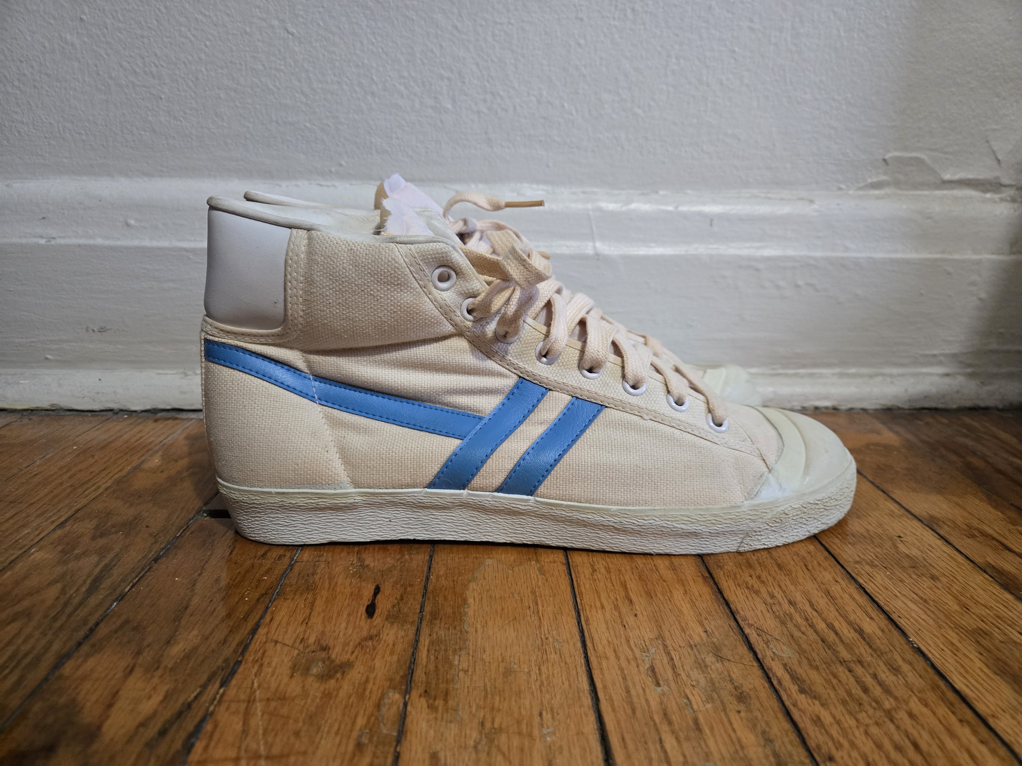 Gola vtg 70s Gola US11 Canvas Basketball Hi Top Vulcanized Shoes Size US 11 / EU 44 - 1 Thumbnail