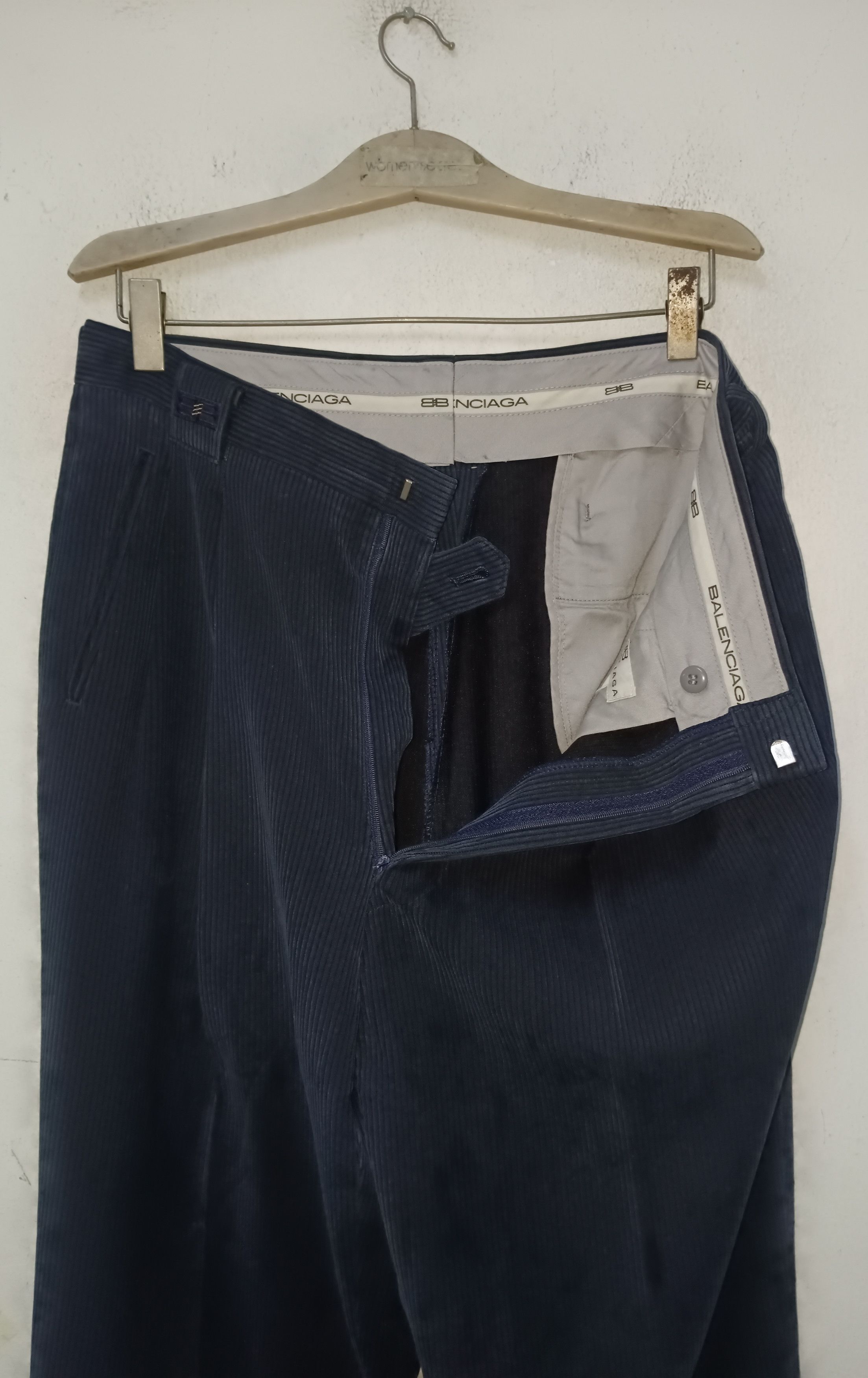 Balenciaga × Vintage Vintage Balenciaga Casual Pants Size US 32 / EU 48 - 2 Thumbnail