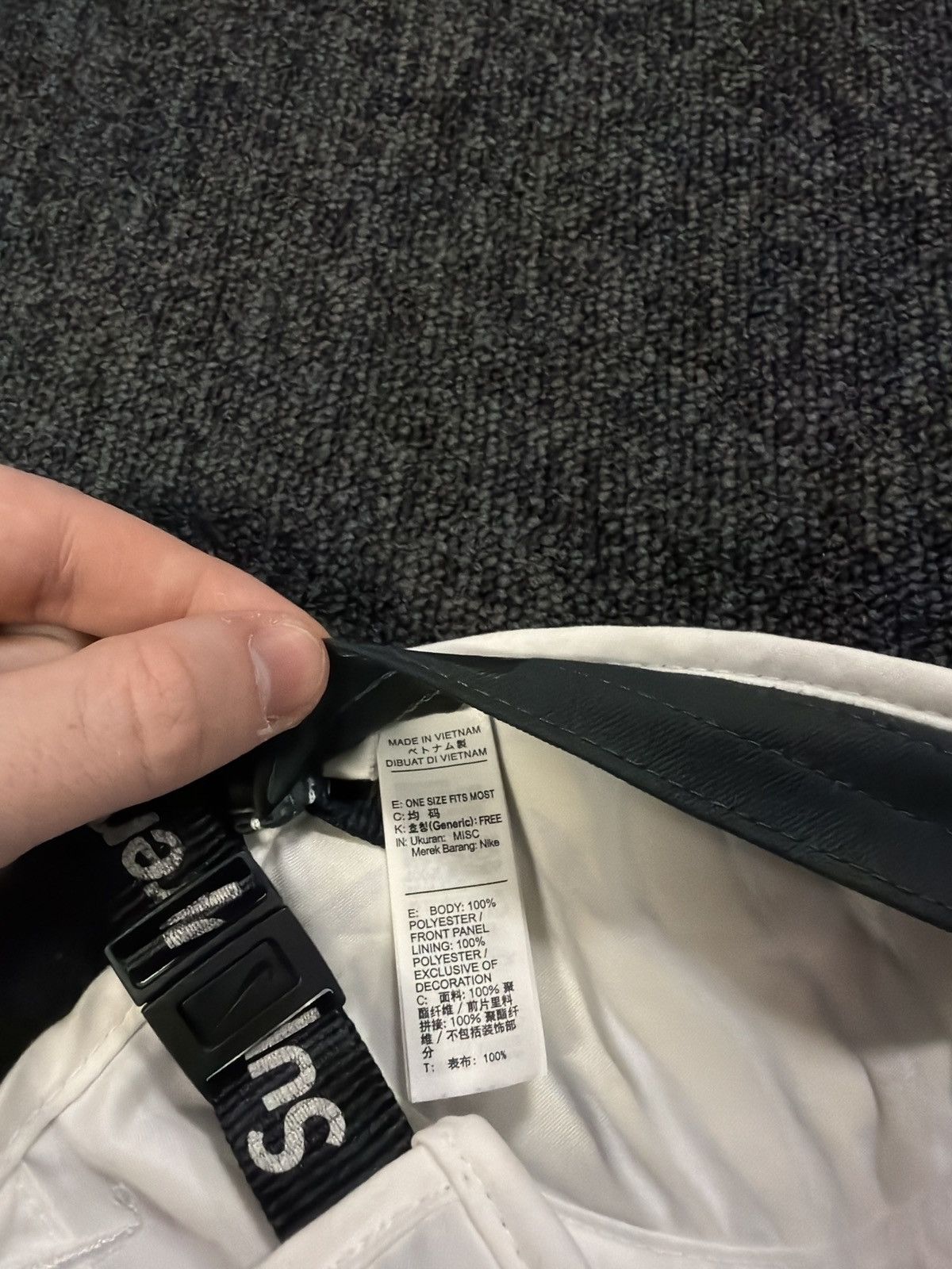 Nike × Supreme Supreme x Nike White TN Air Max Plus Cap / Hat Size ONE SIZE - 10 Thumbnail