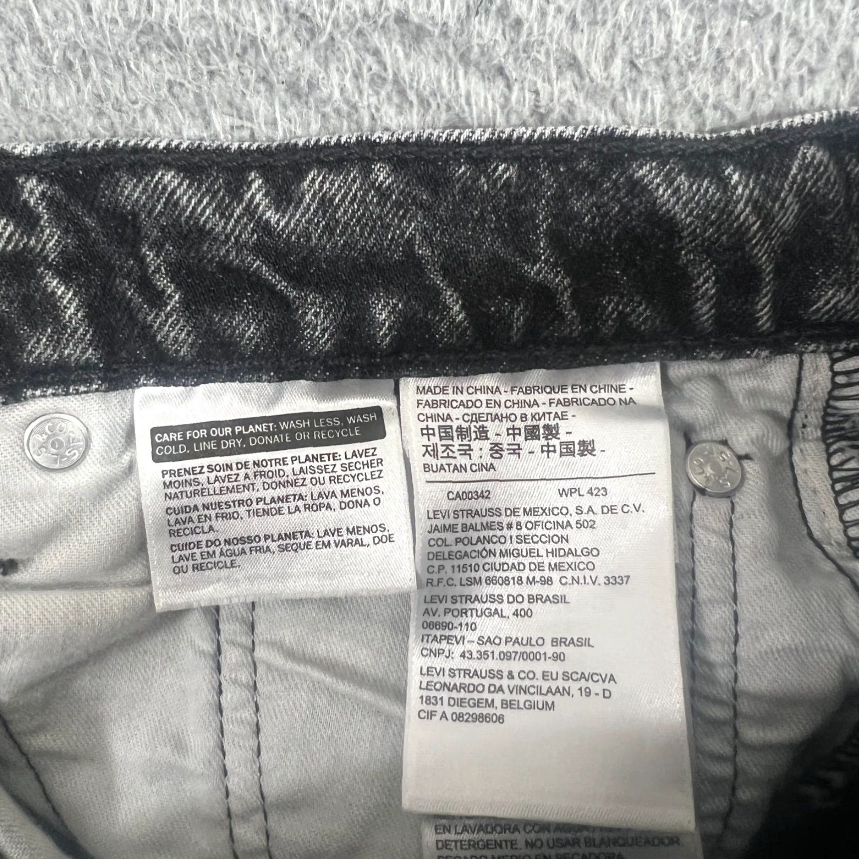 Levi's VINTAGE Levi's Hi Ball Jeans Men 33 Dark Black 33 Denim 5-Pocket Design High Rise Regular Tapered USA 90s Retro Levis Hi-Ball Mens Jeans Size US 33 - 6 Thumbnail