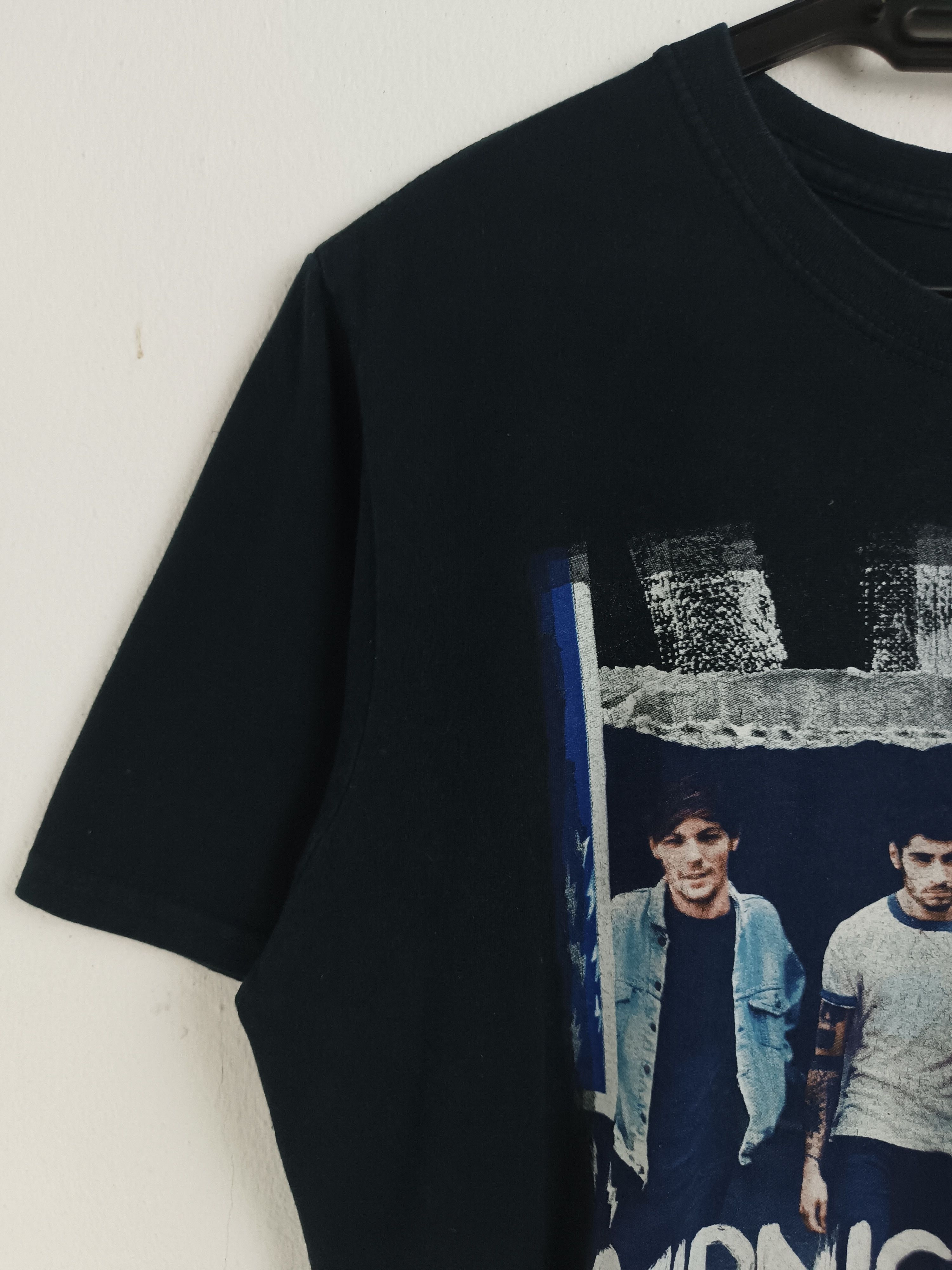 Band Tees VINTAGE '14 ONE DIRECTION MIDNIGHT MEMORIES TOUR TEE Size US M / EU 48-50 / 2 - 5 Thumbnail