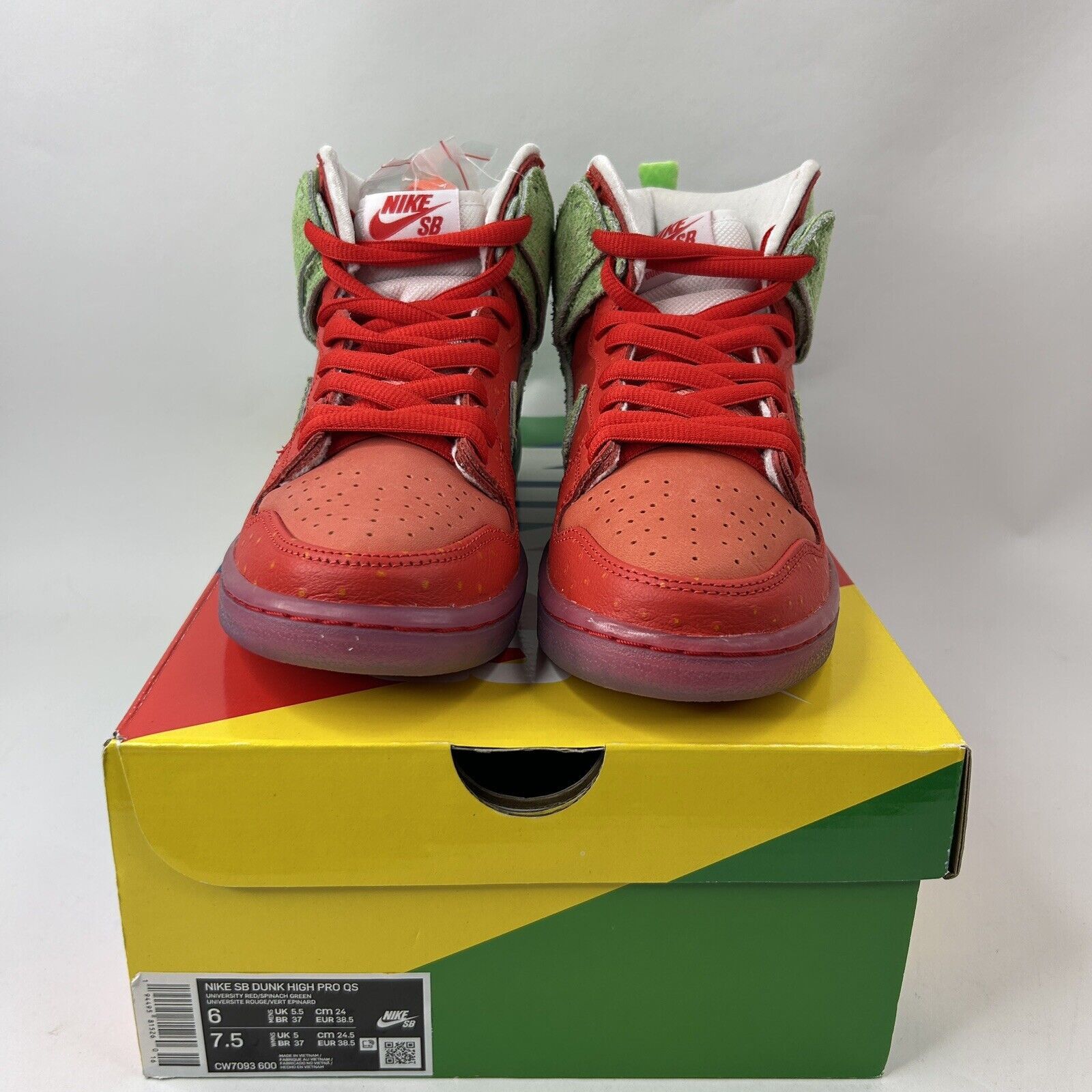 Nike Nike Dunk High SB “Strawberry Cough” 2024 Size US 6 / EU 39 - 2 Thumbnail