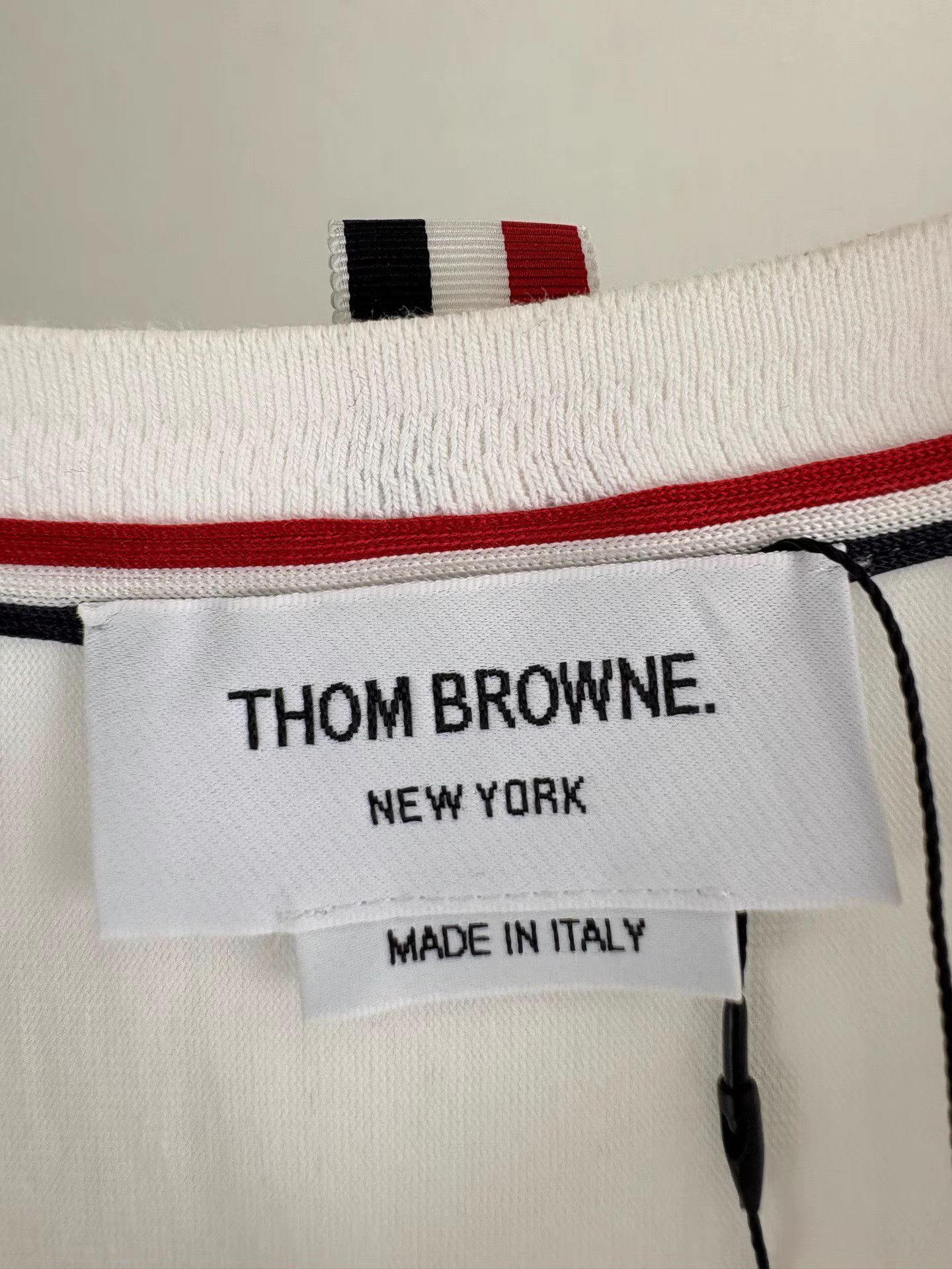 Thom Browne THOM BROWNE White Striped Short Sleeve K1 Size US XL / EU 56 / 4 - 4 Thumbnail