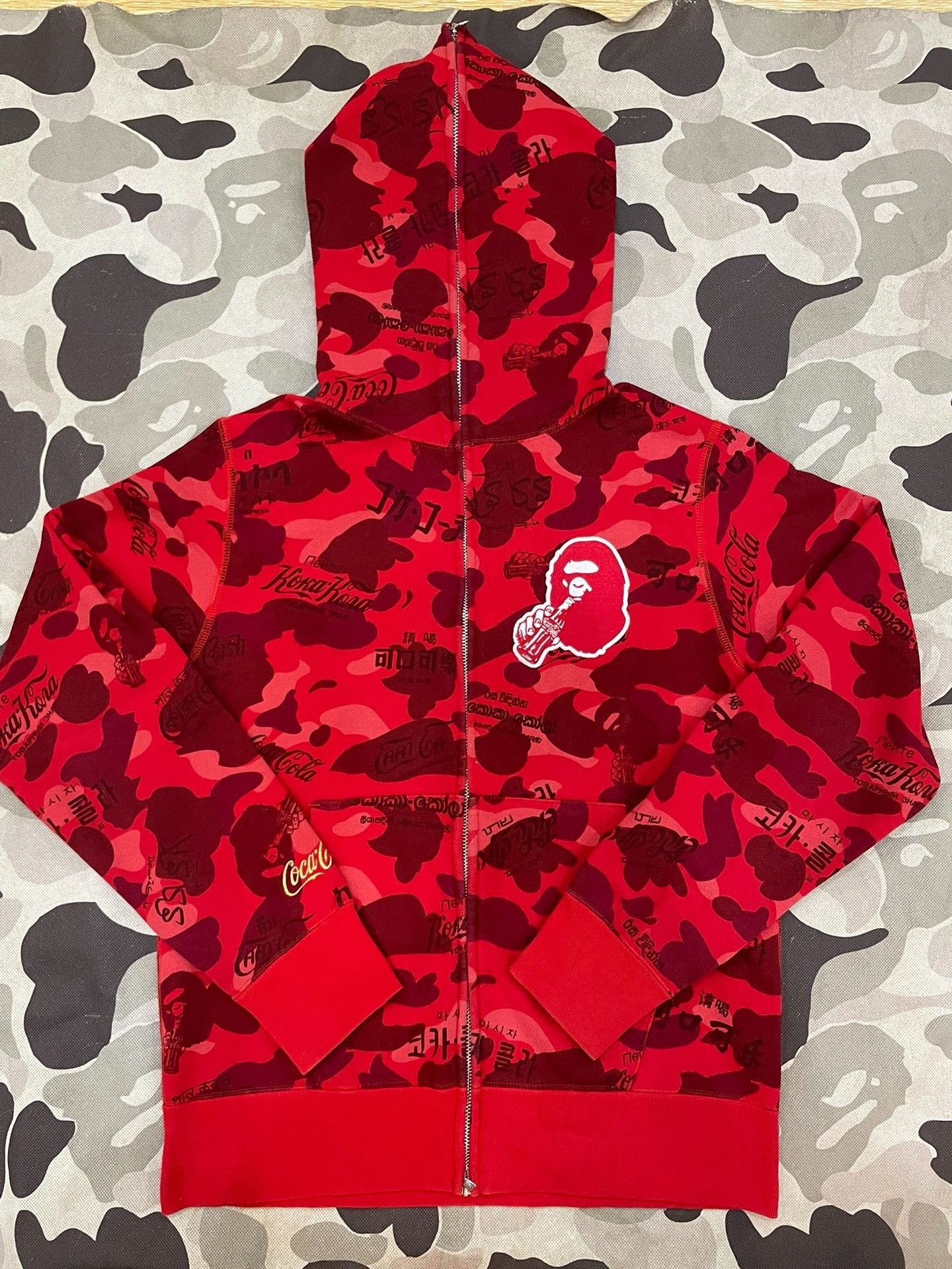 Bape Bape Multi Shark Sweatshirt Pullover Size US M / EU 48-50 / 2 - 1 Thumbnail