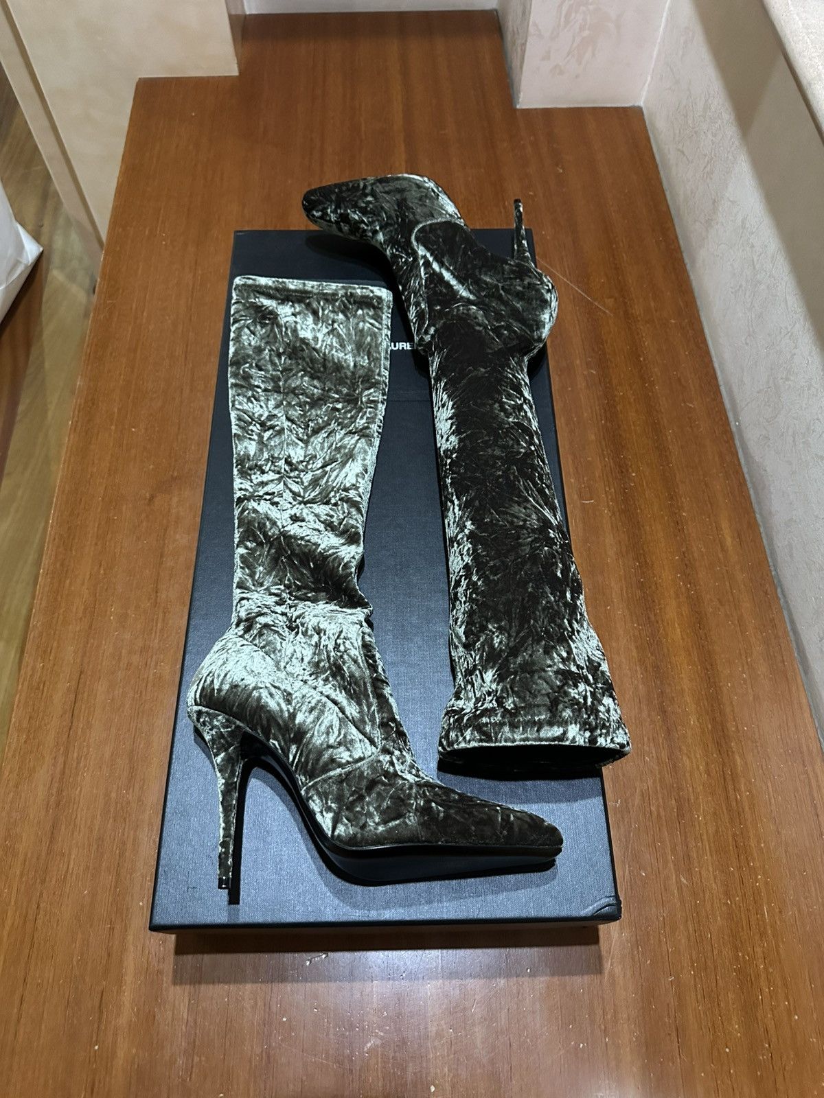 Saint Laurent Paris Saint Laurent velour heels Size US 8 / IT 38 - 1 Thumbnail